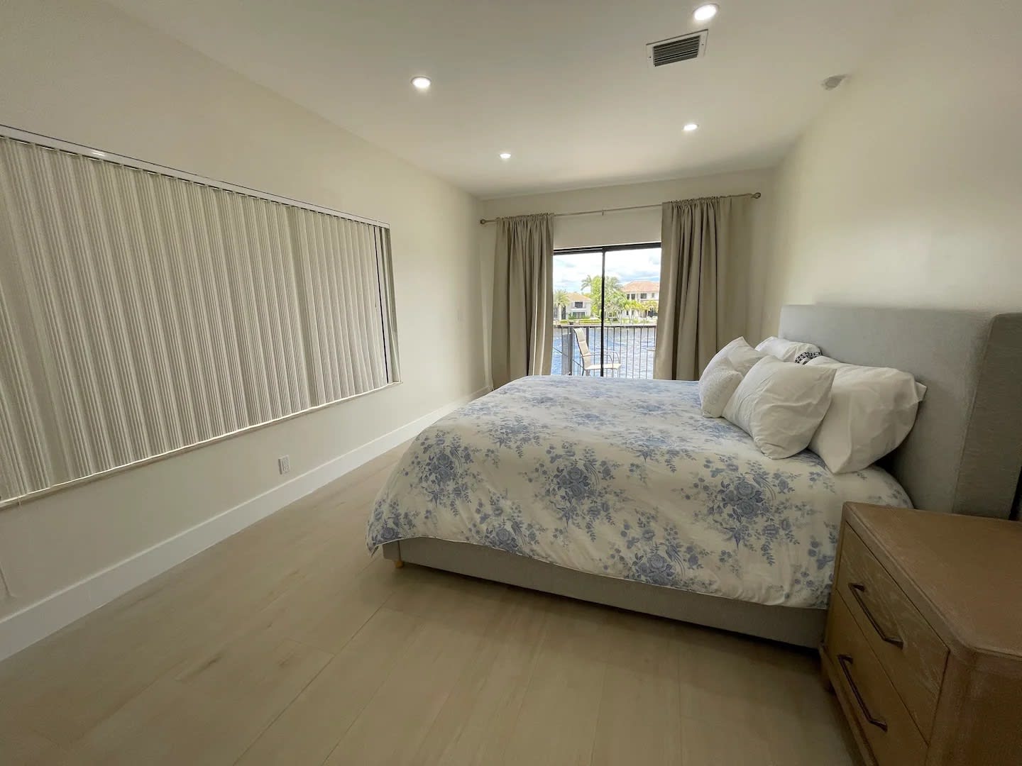 Villa Mare | Pompano Beach | Home w/Dock, BBQ, Heated Pool & Sauna photo 35