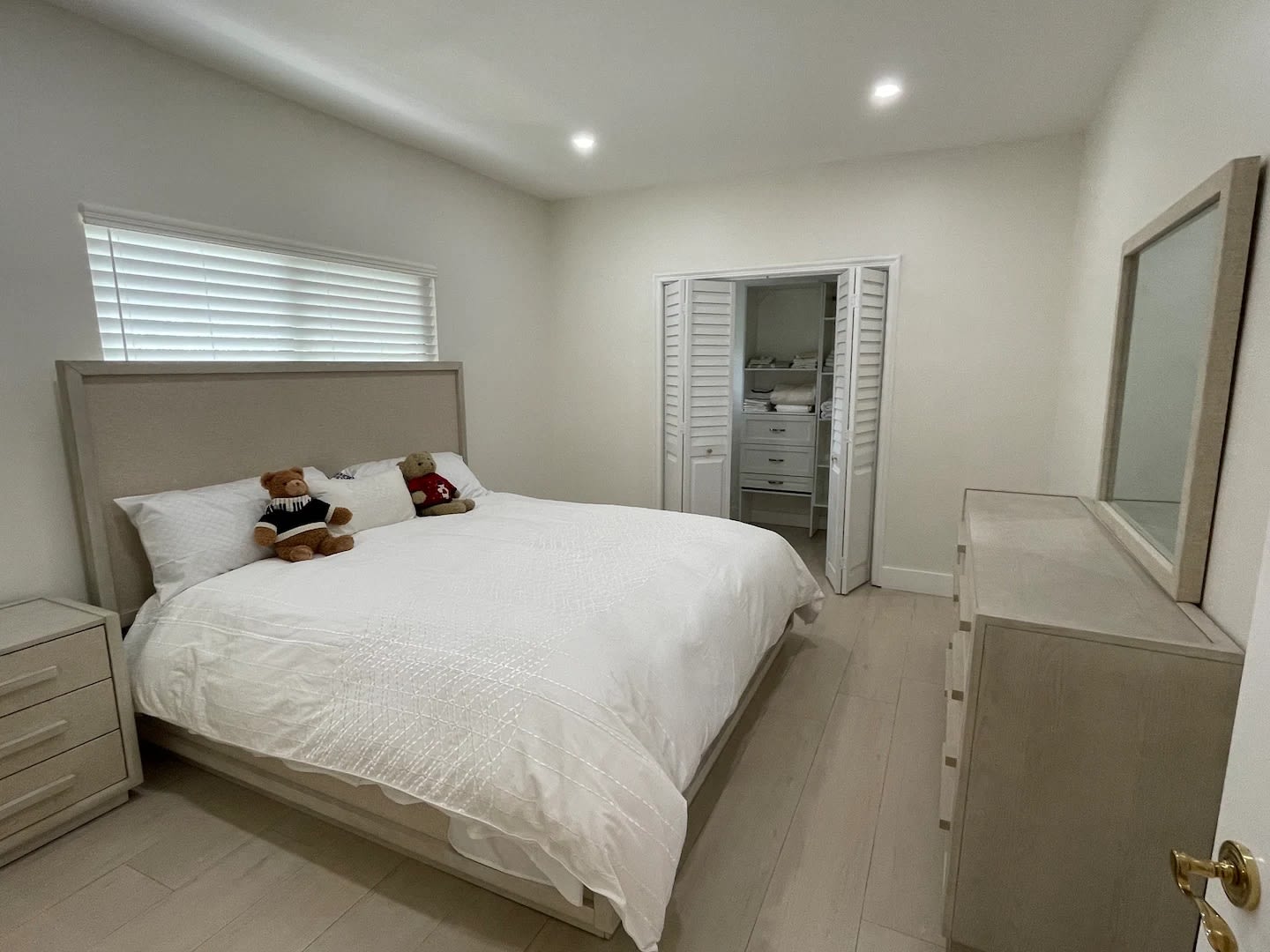 Villa Mare | Pompano Beach | Home w/Dock, BBQ, Heated Pool & Sauna photo 29