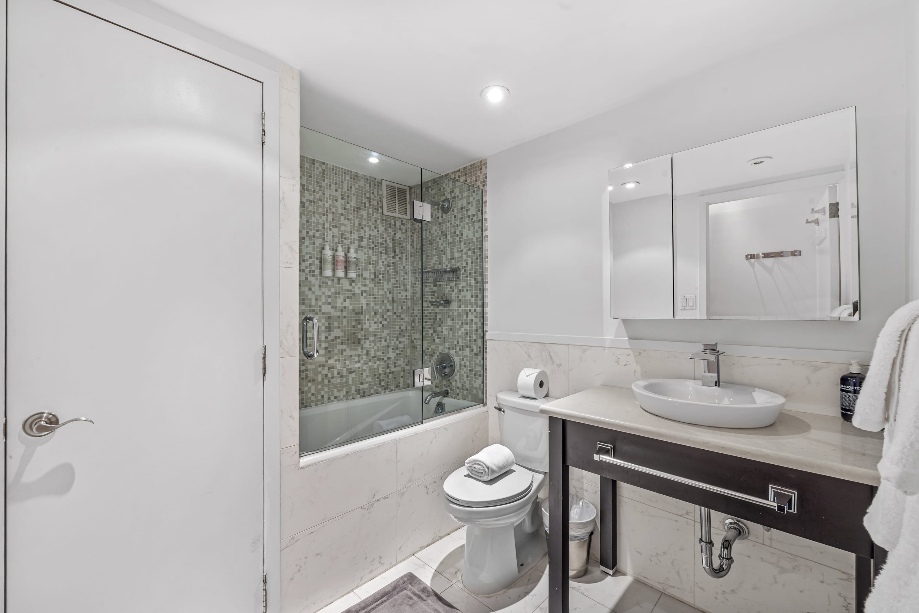 Arbor Loft | West Village | Loft w/ Shared Roof photo 15