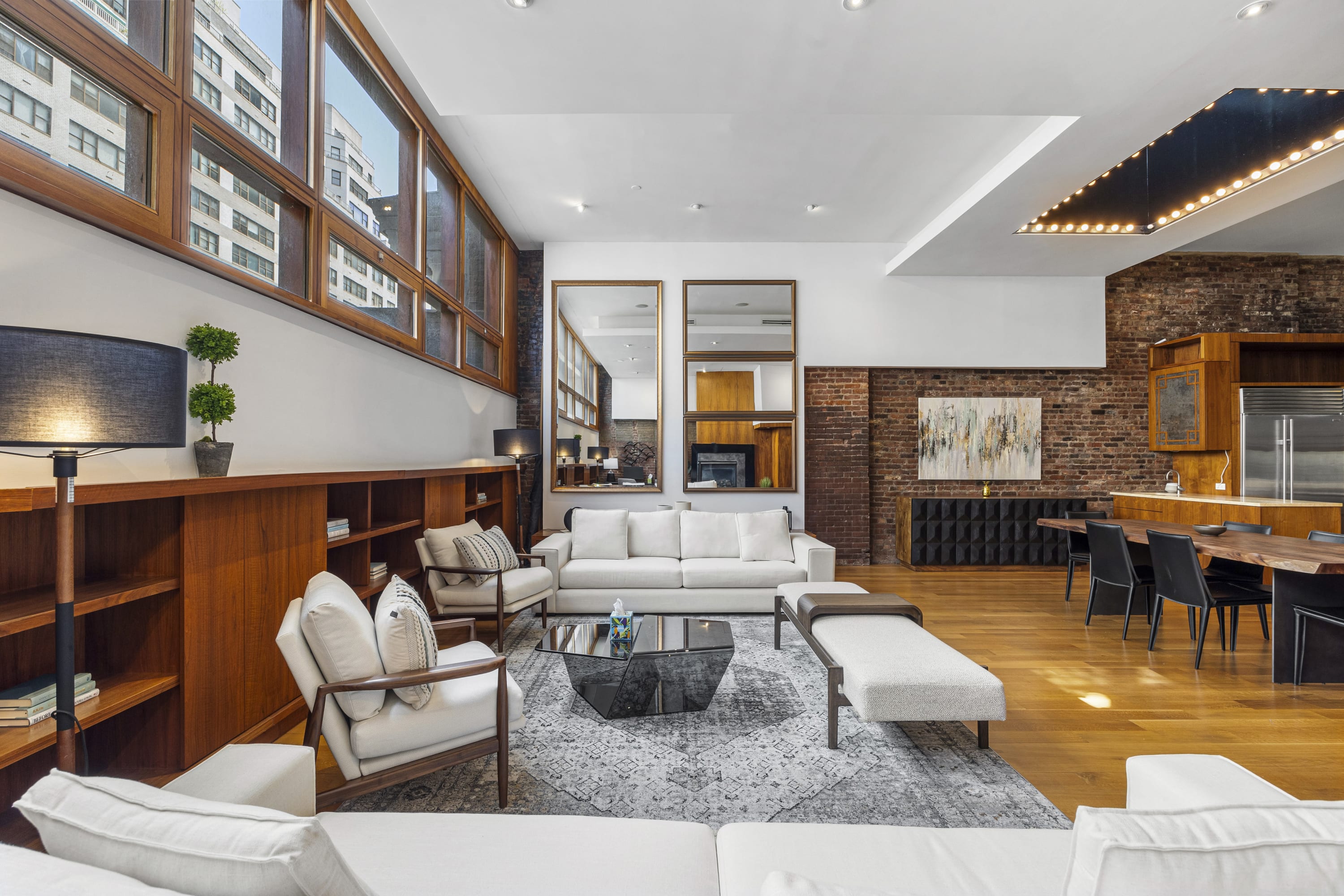 Rialto PH | Union Square | Penthouse Loft with Roof photo 5