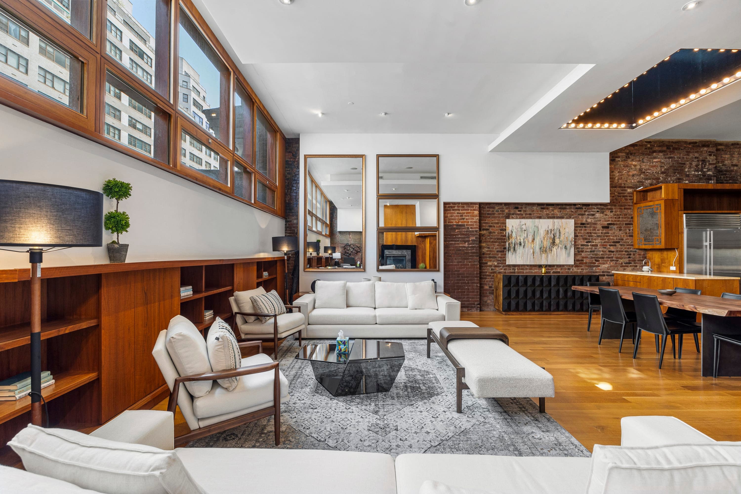 Rialto PH | Union Square | Penthouse Loft with Roof photo 5