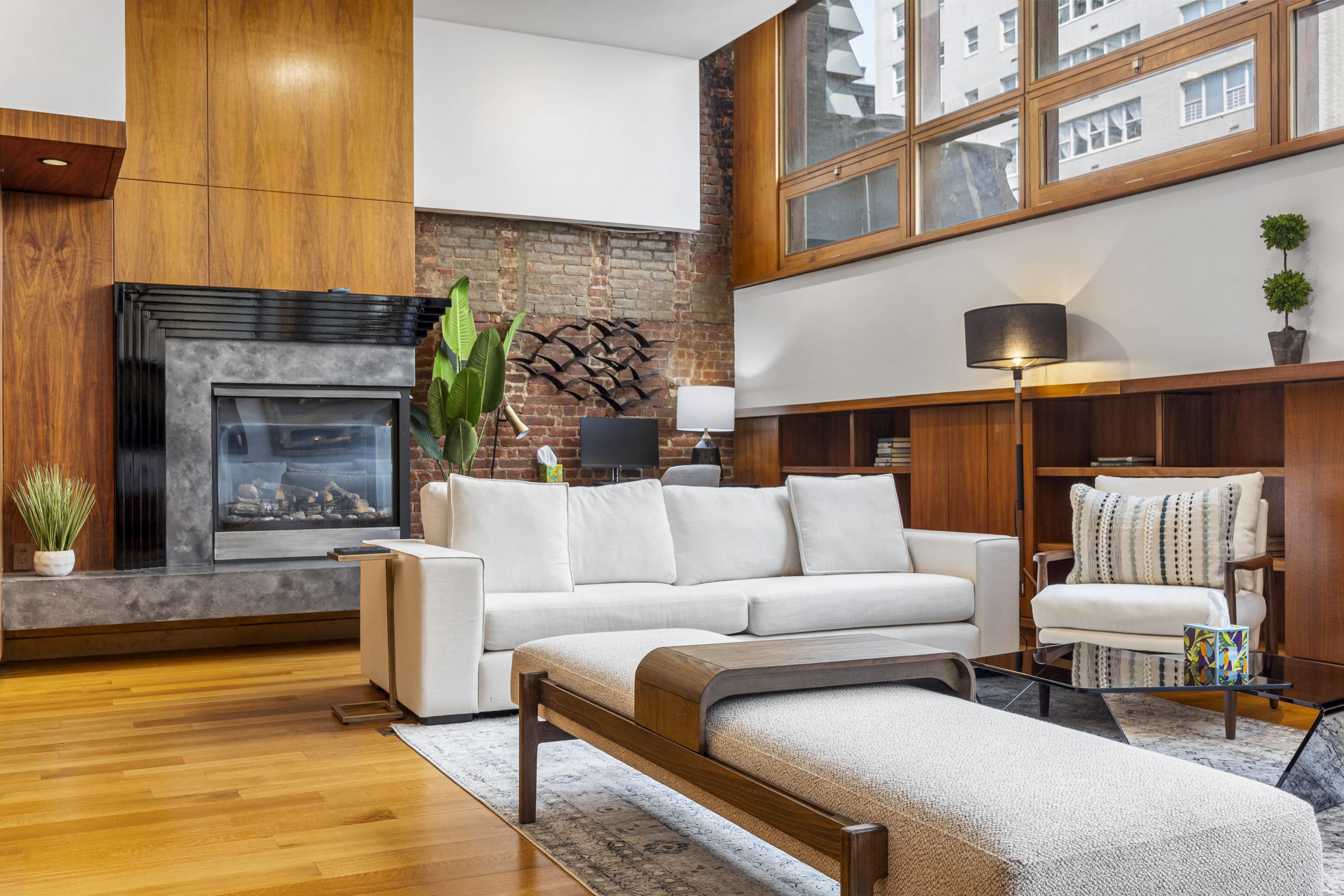 Rialto PH | Union Square | Penthouse Loft with Roof photo 7