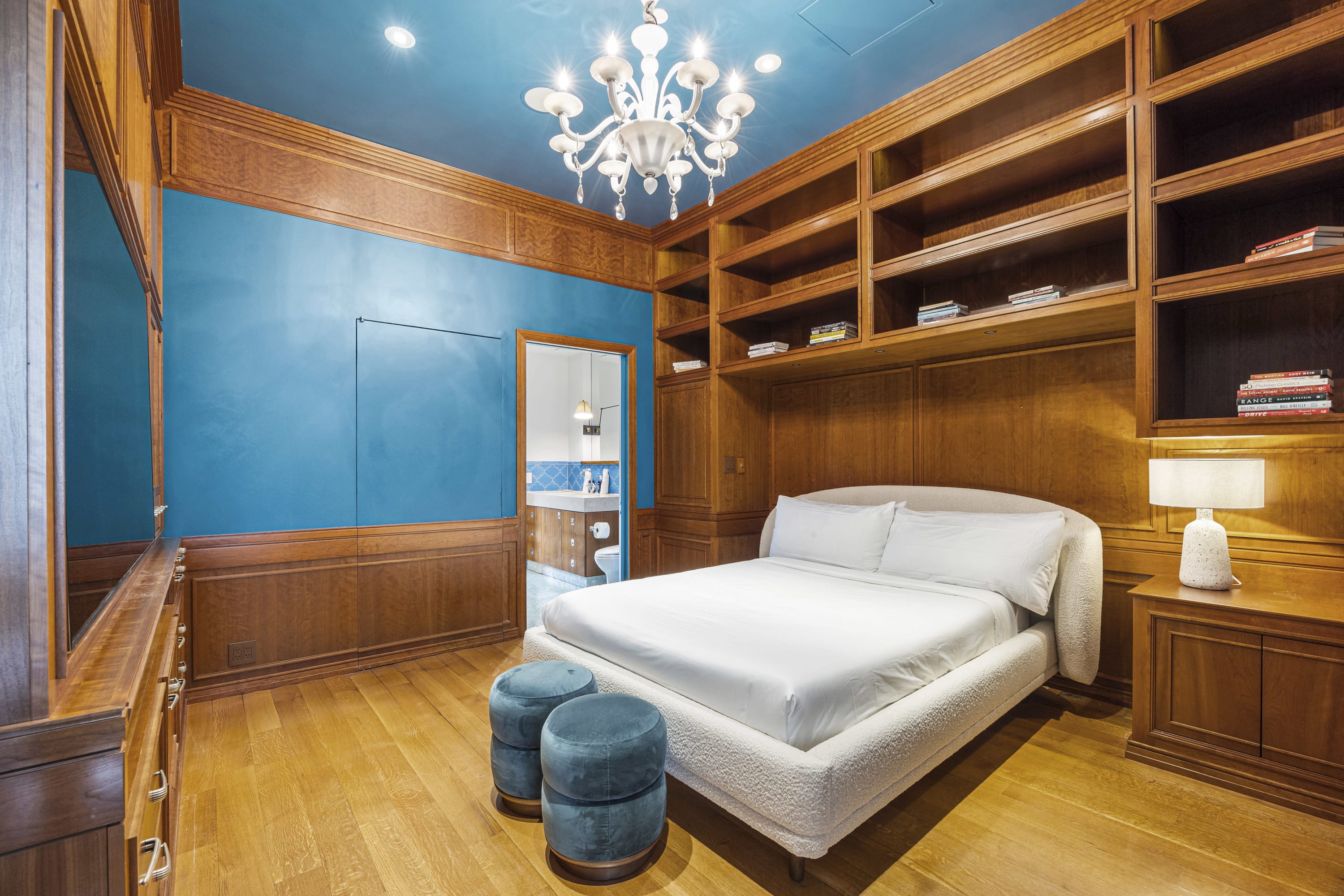 Rialto PH | Union Square | Penthouse Loft with Roof photo 21