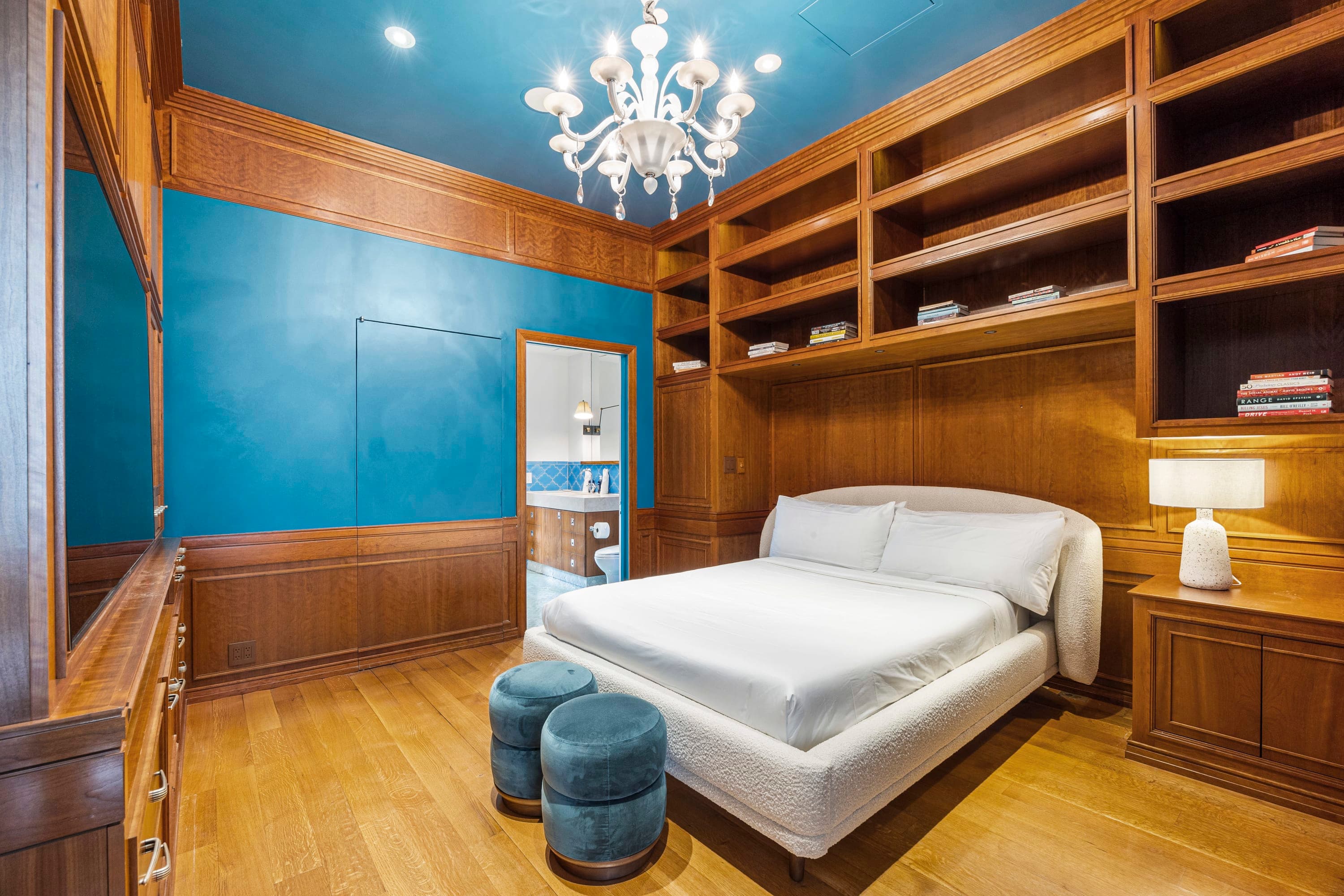 Rialto PH | Union Square | Penthouse Loft with Roof photo 21