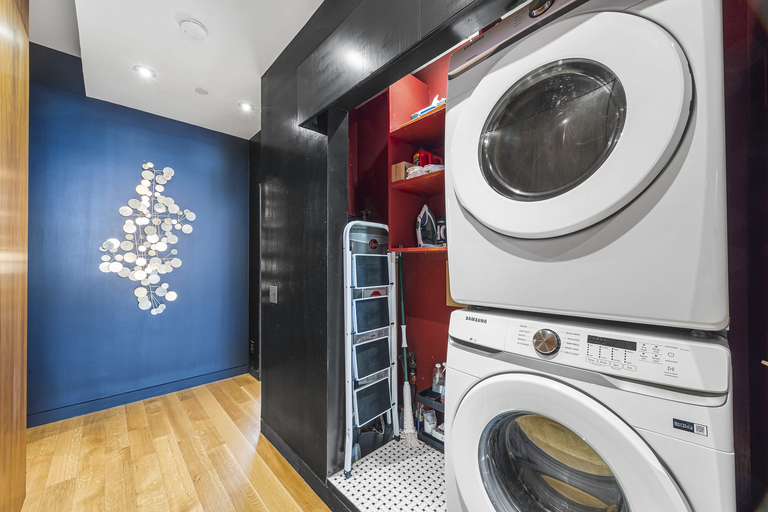 Rialto PH | Union Square | Penthouse Loft with Roof photo 20