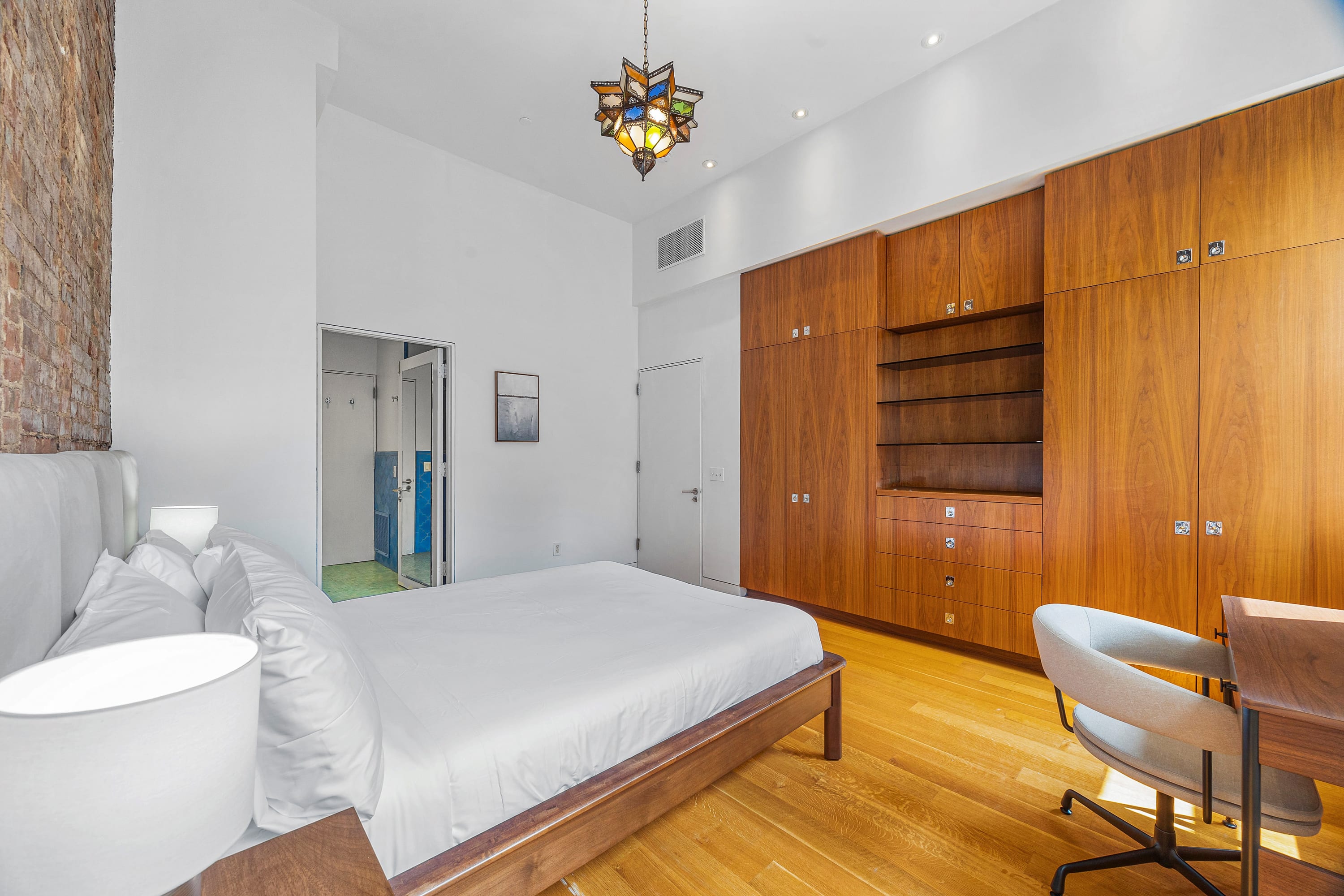 Rialto PH | Union Square | Penthouse Loft with Roof photo 29