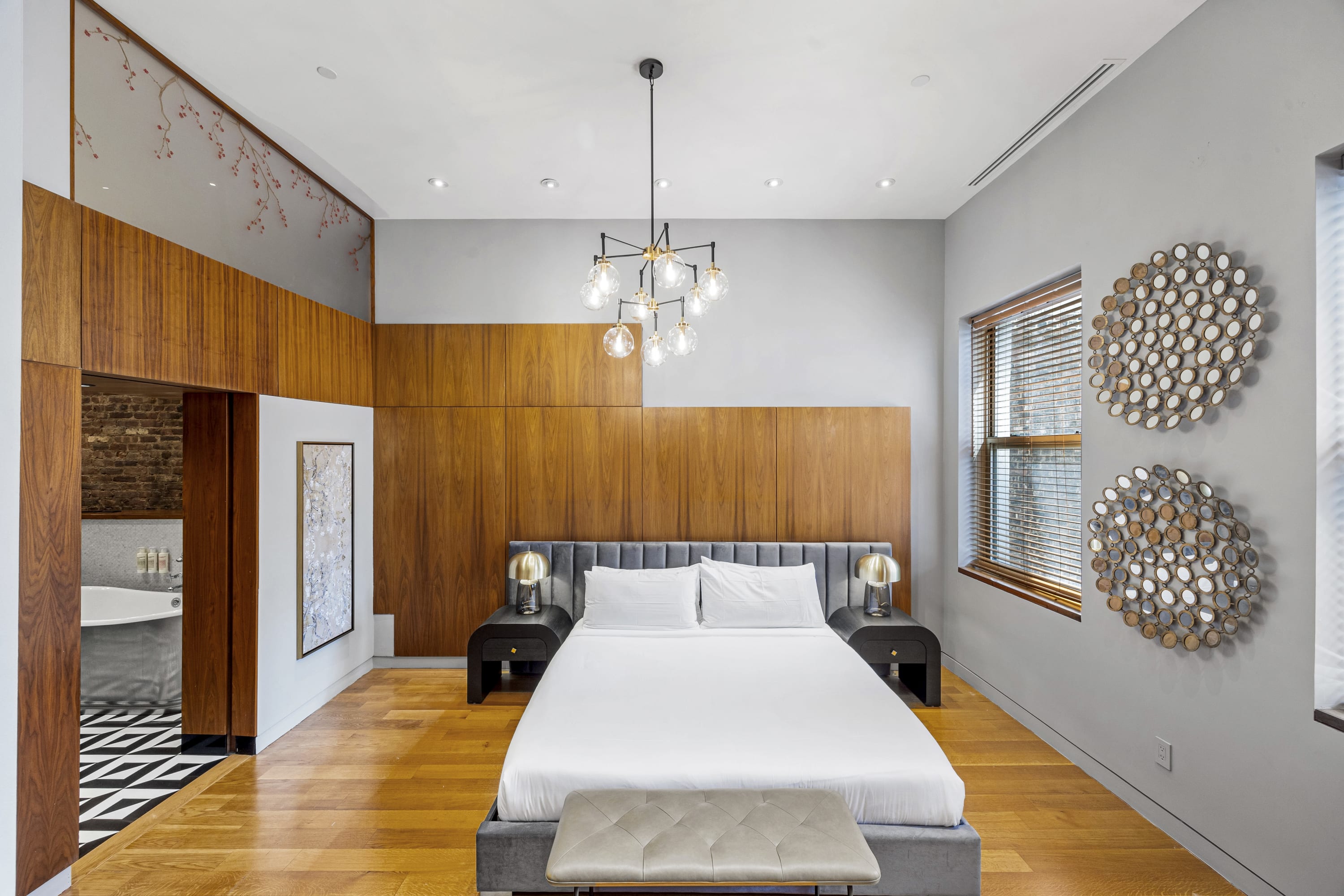 Rialto PH | Union Square | Penthouse Loft with Roof photo 32