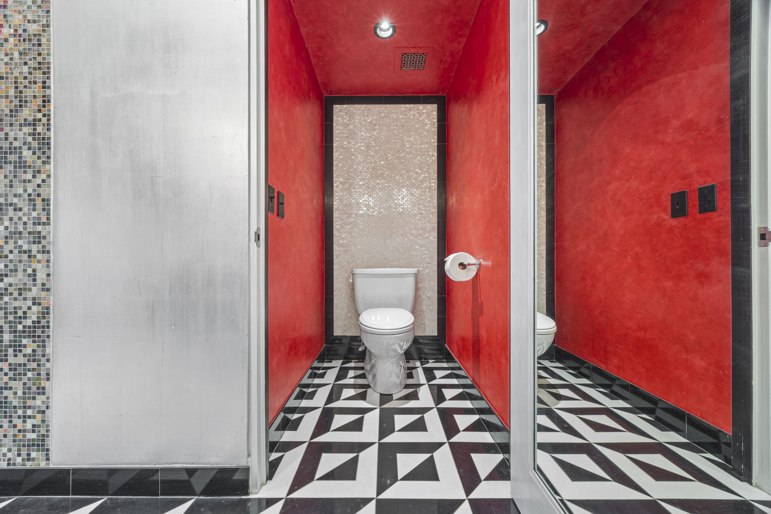 Rialto PH | Union Square | Penthouse Loft with Roof photo 41