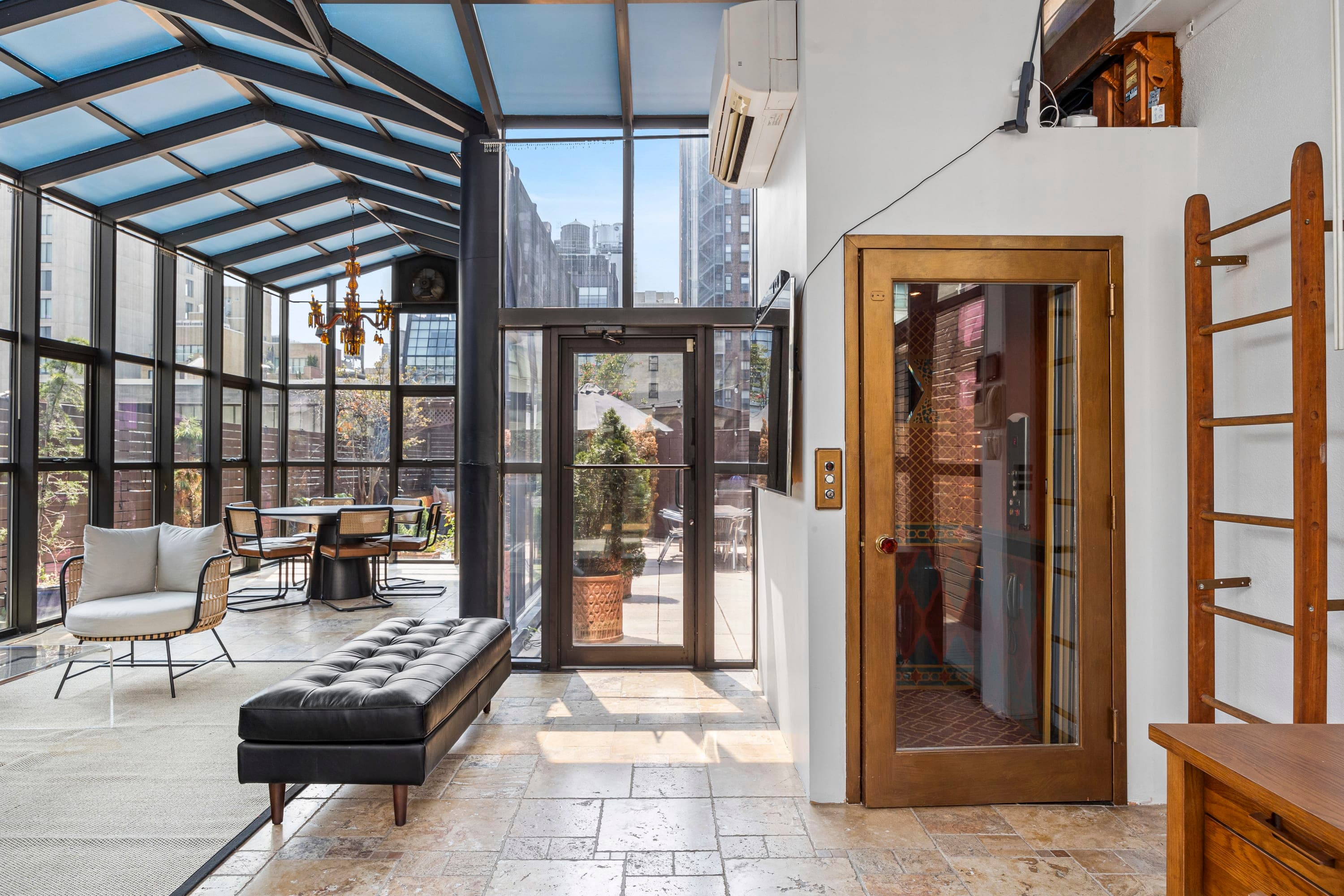 Rialto PH | Union Square | Penthouse Loft with Roof photo 42