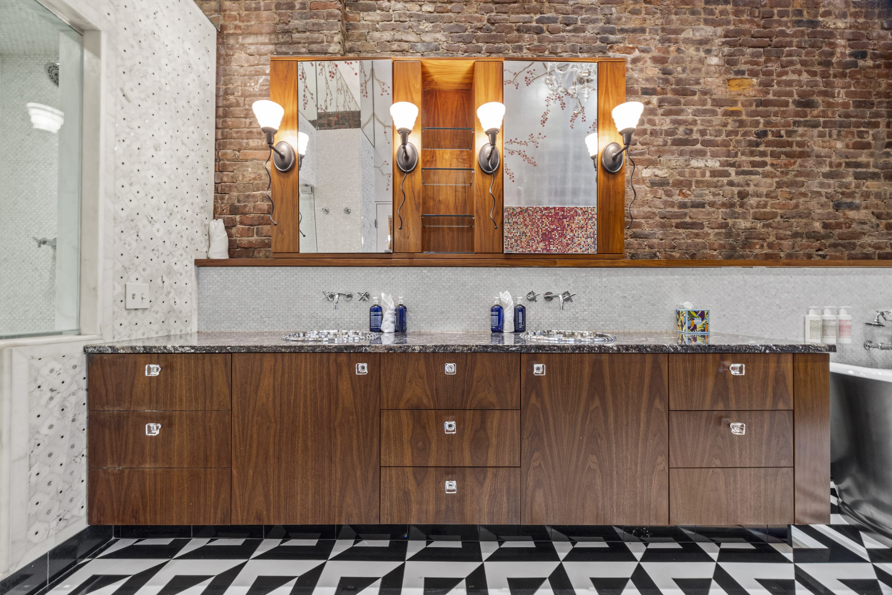 Rialto PH | Union Square | Penthouse Loft with Roof photo 38