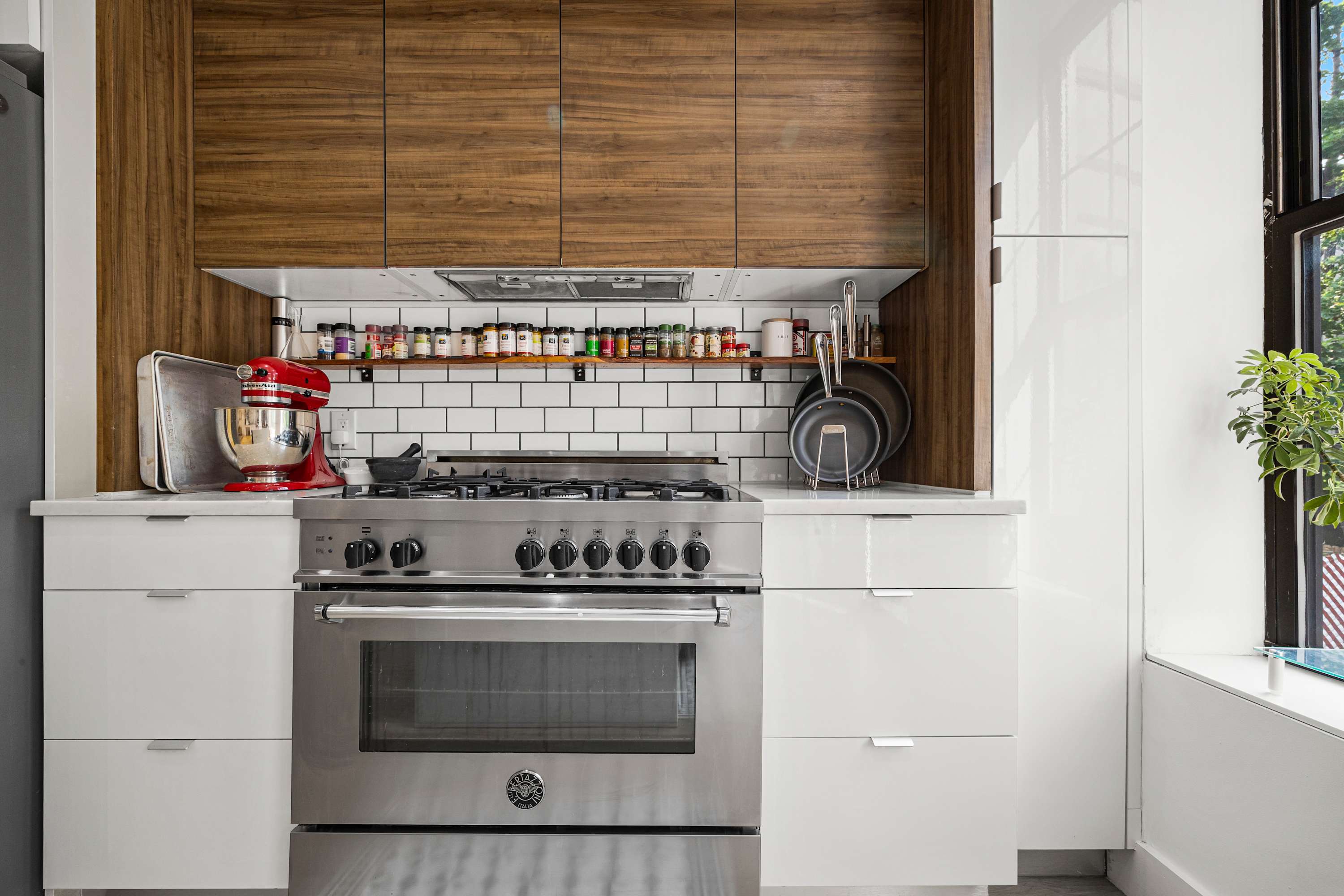 Bainbridge | Bed-Stuy | Duplex w/ Deck & Backyard photo 16