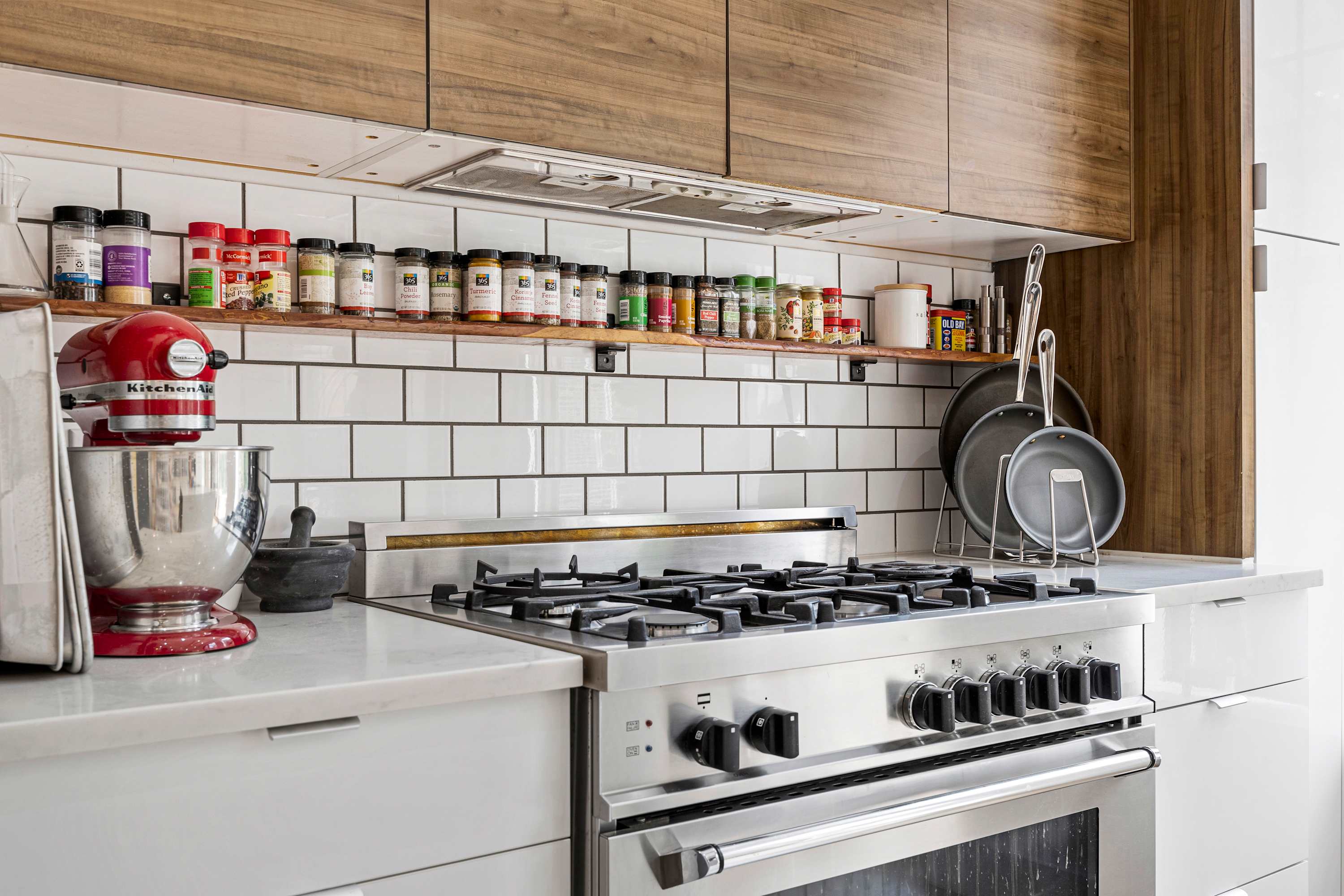 Bainbridge | Bed-Stuy | Duplex w/ Deck & Backyard photo 17