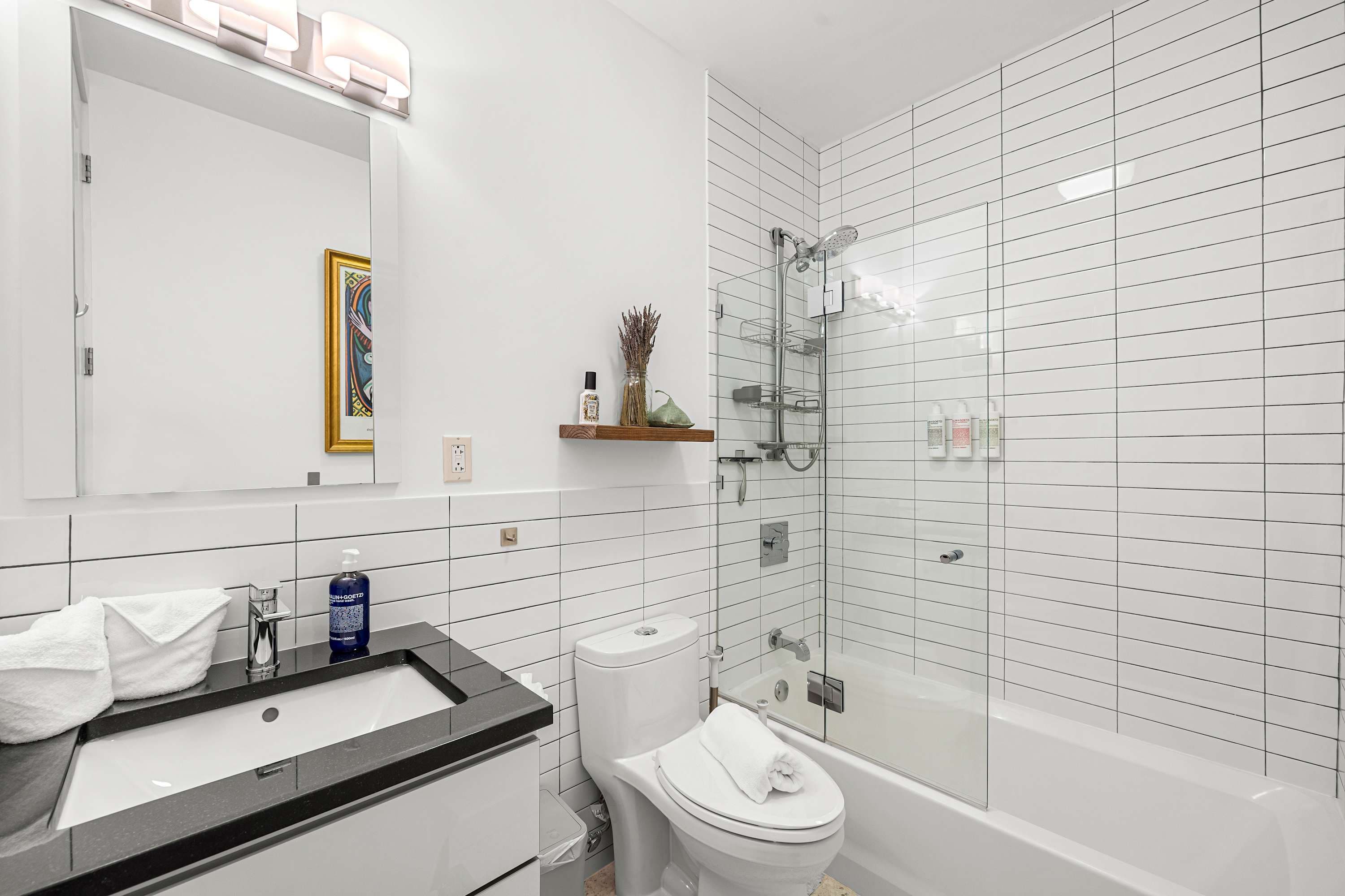 Bainbridge | Bed-Stuy | Duplex w/ Deck & Backyard photo 28