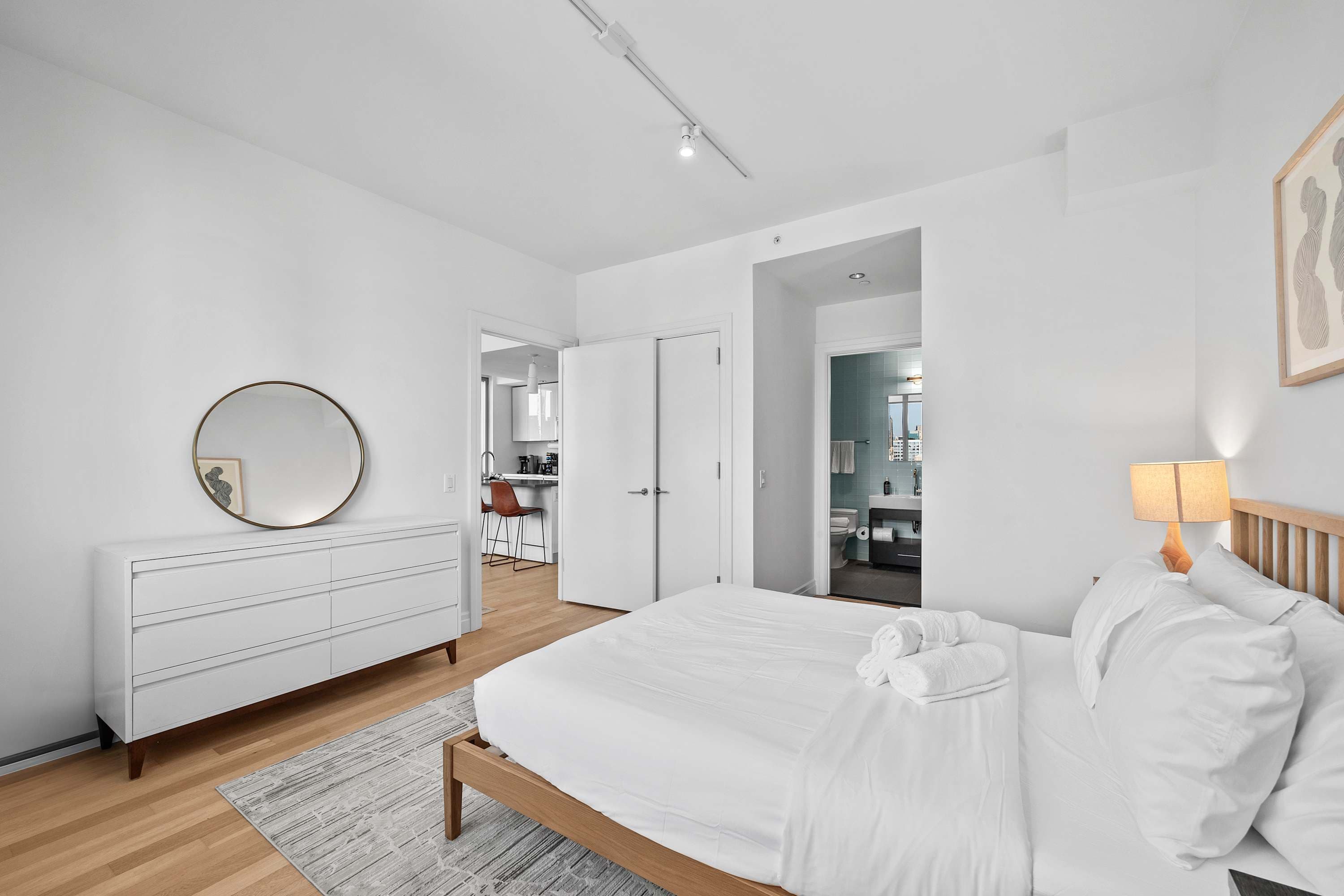 Forte Select XXII | Midtown West | Modern Apartment photo 13