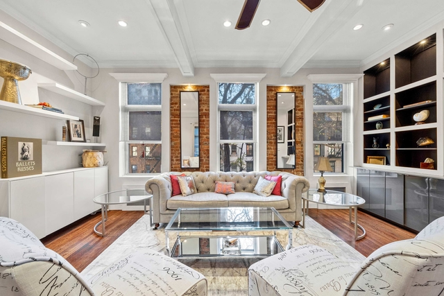 Image of Living space #11