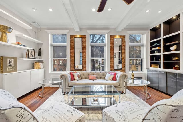 Image of Living space #11