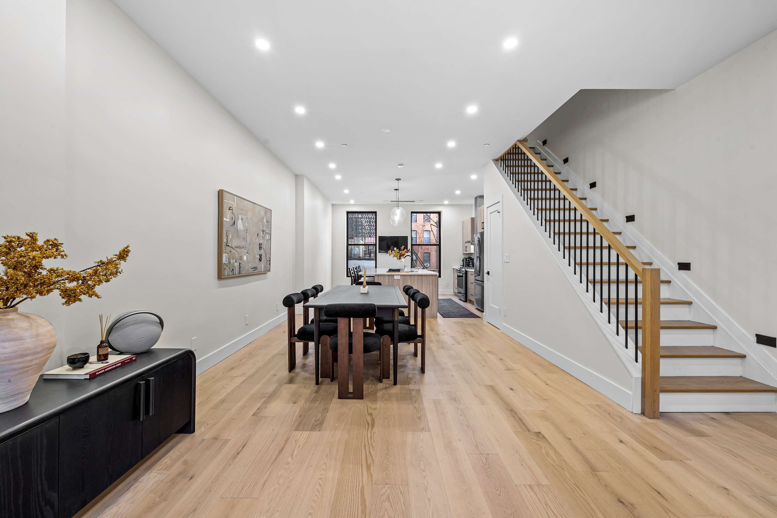 Harlington | South Harlem | Home with Private Rooftop Terrace photo 6