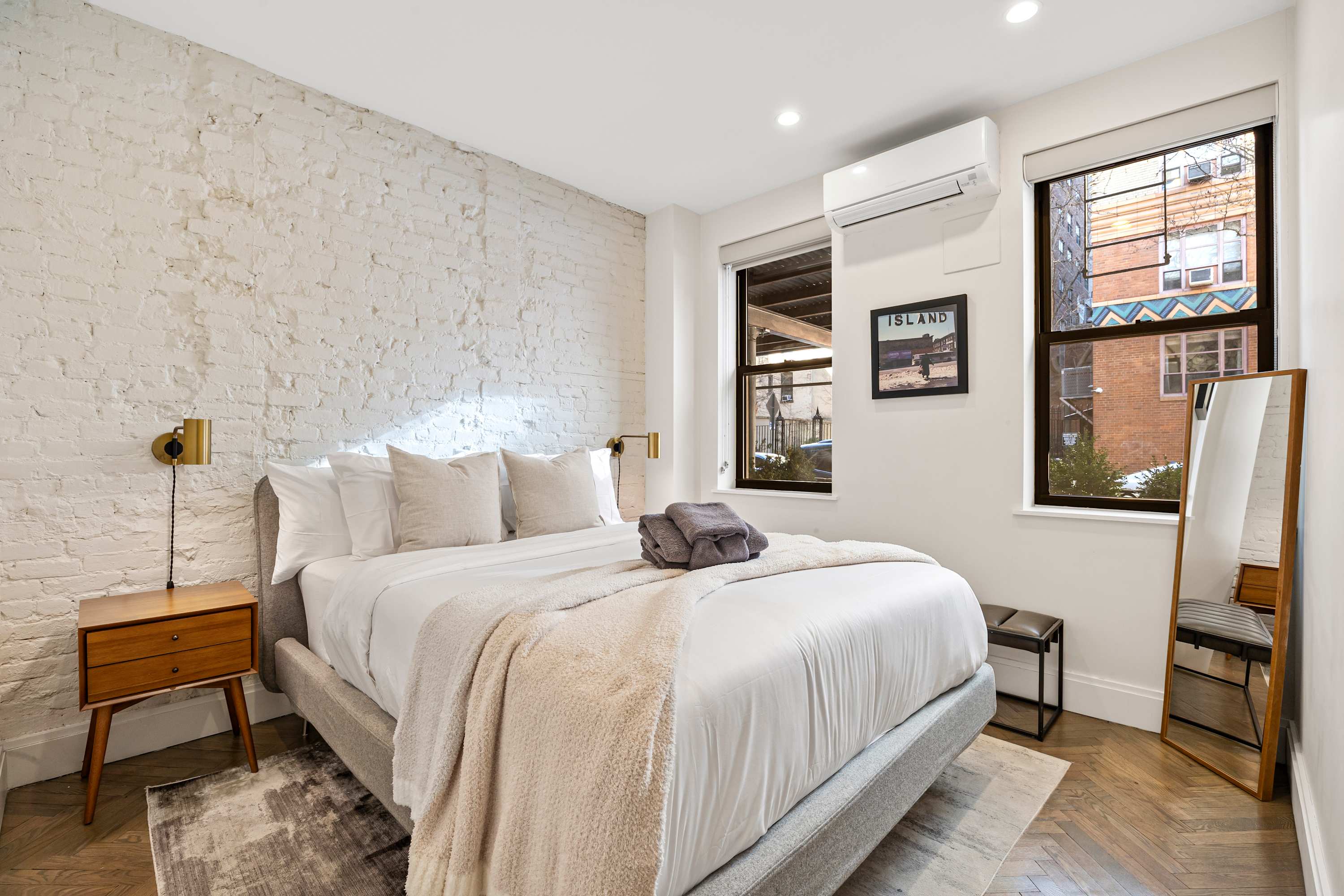 Gardenstone | Gramercy Park | Duplex w/ Private Patio photo 17