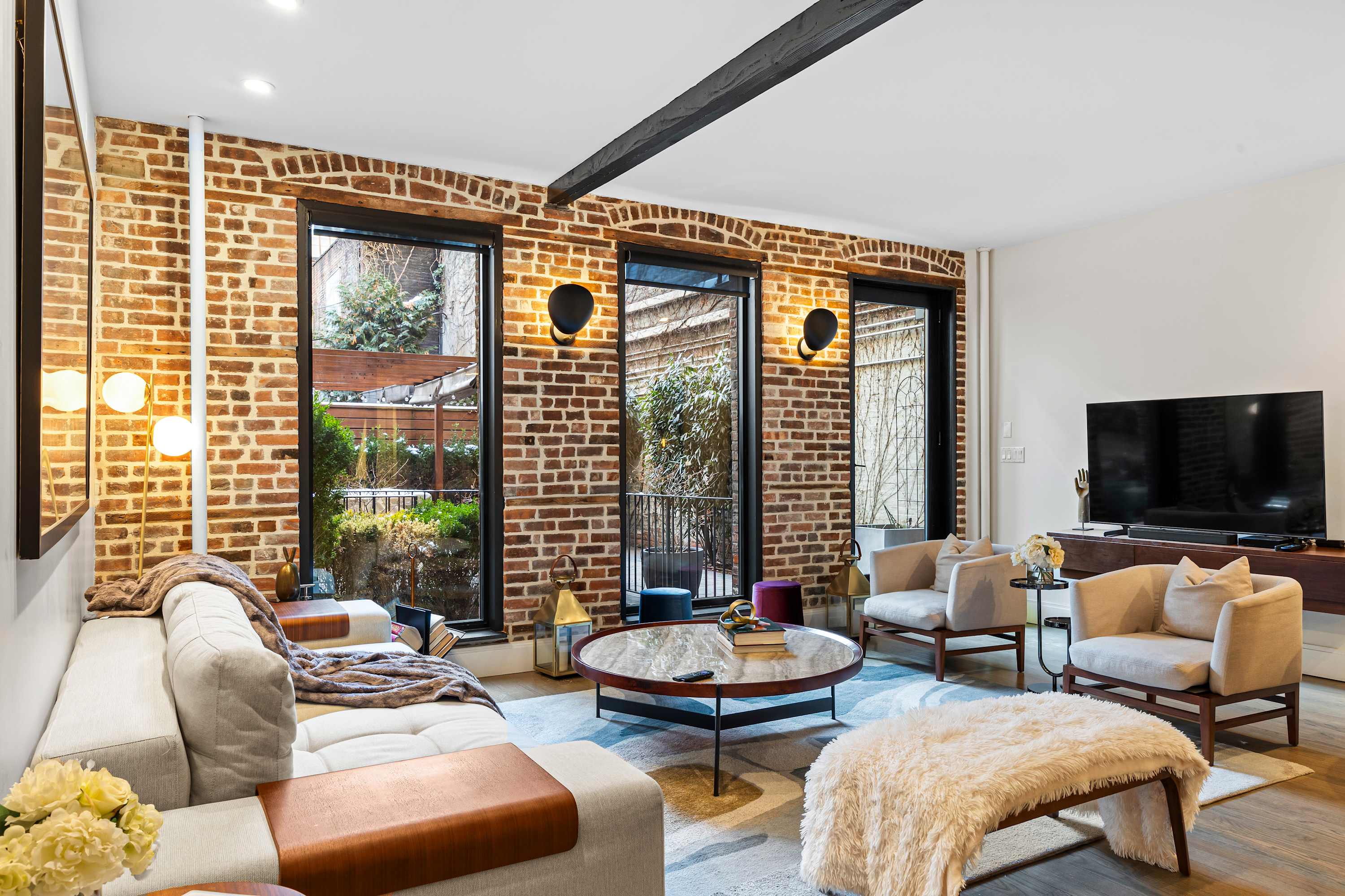 Gardenstone | Gramercy Park | Duplex w/ Private Patio photo 3