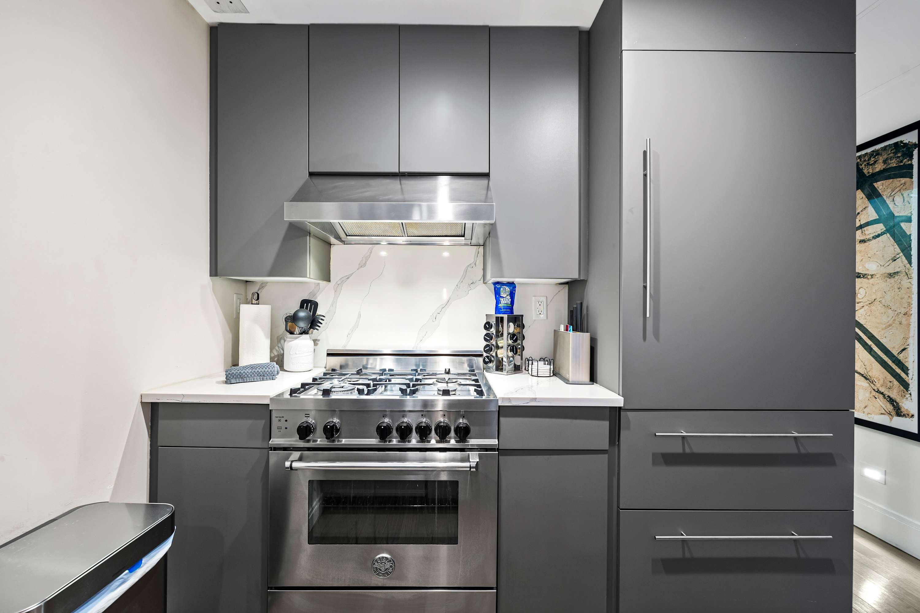 Gardenstone | Gramercy Park | Duplex w/ Private Patio photo 13