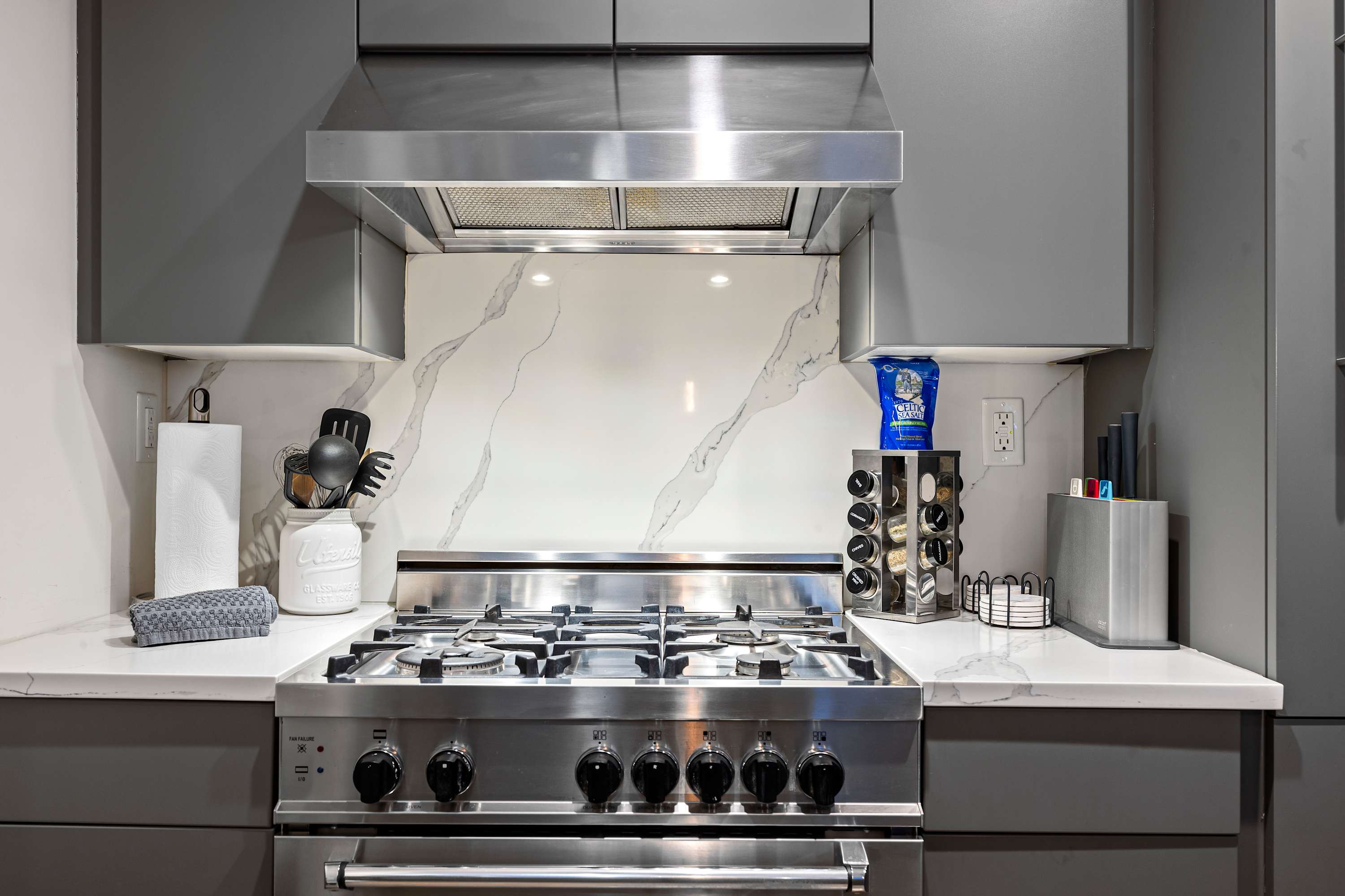 Gardenstone | Gramercy Park | Duplex w/ Private Patio photo 14