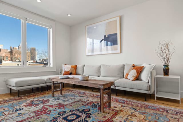 Image of Living space #5