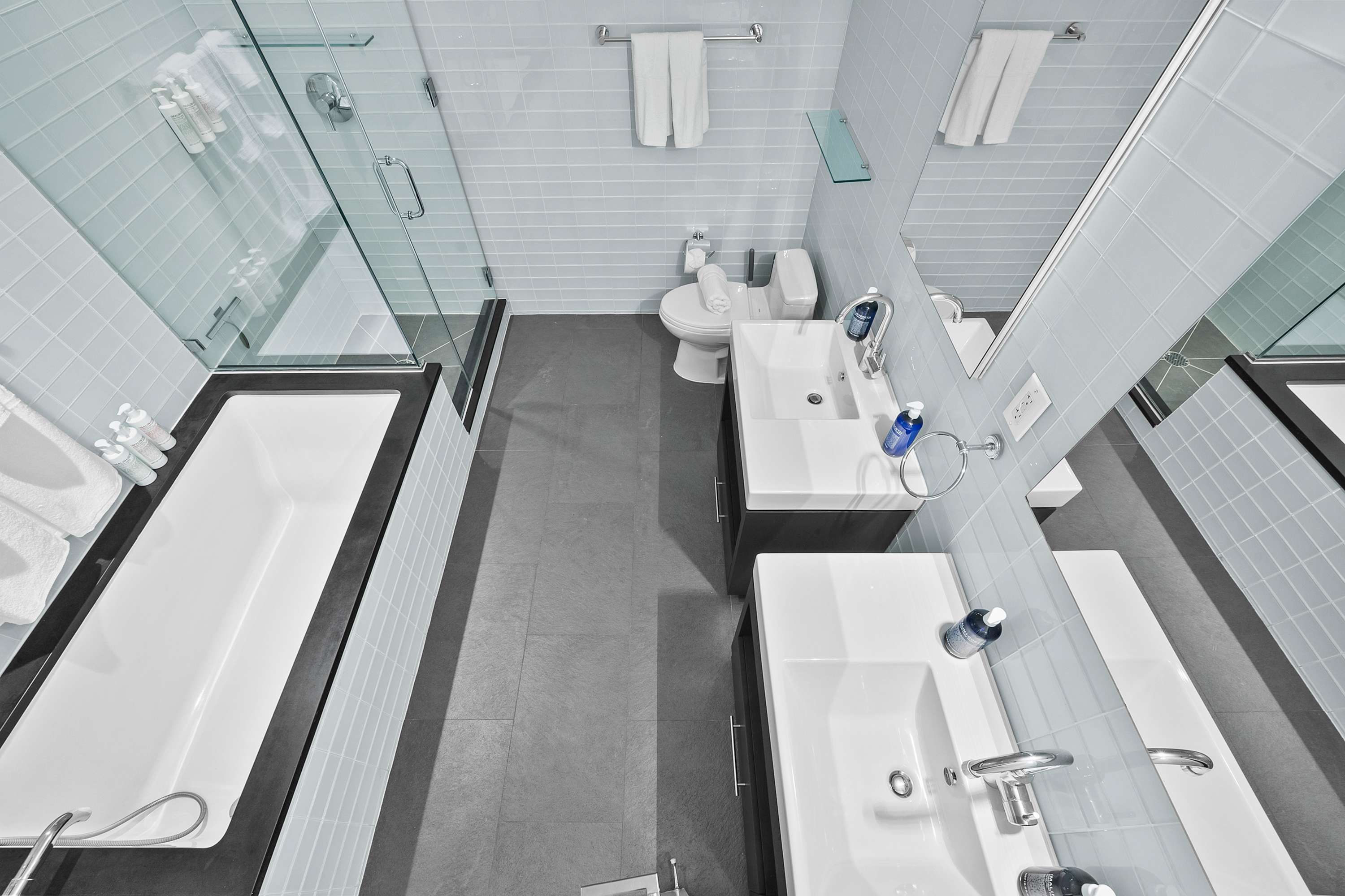 Forte Select XXV | Midtown West | Apt w/ Private Terrace photo 33