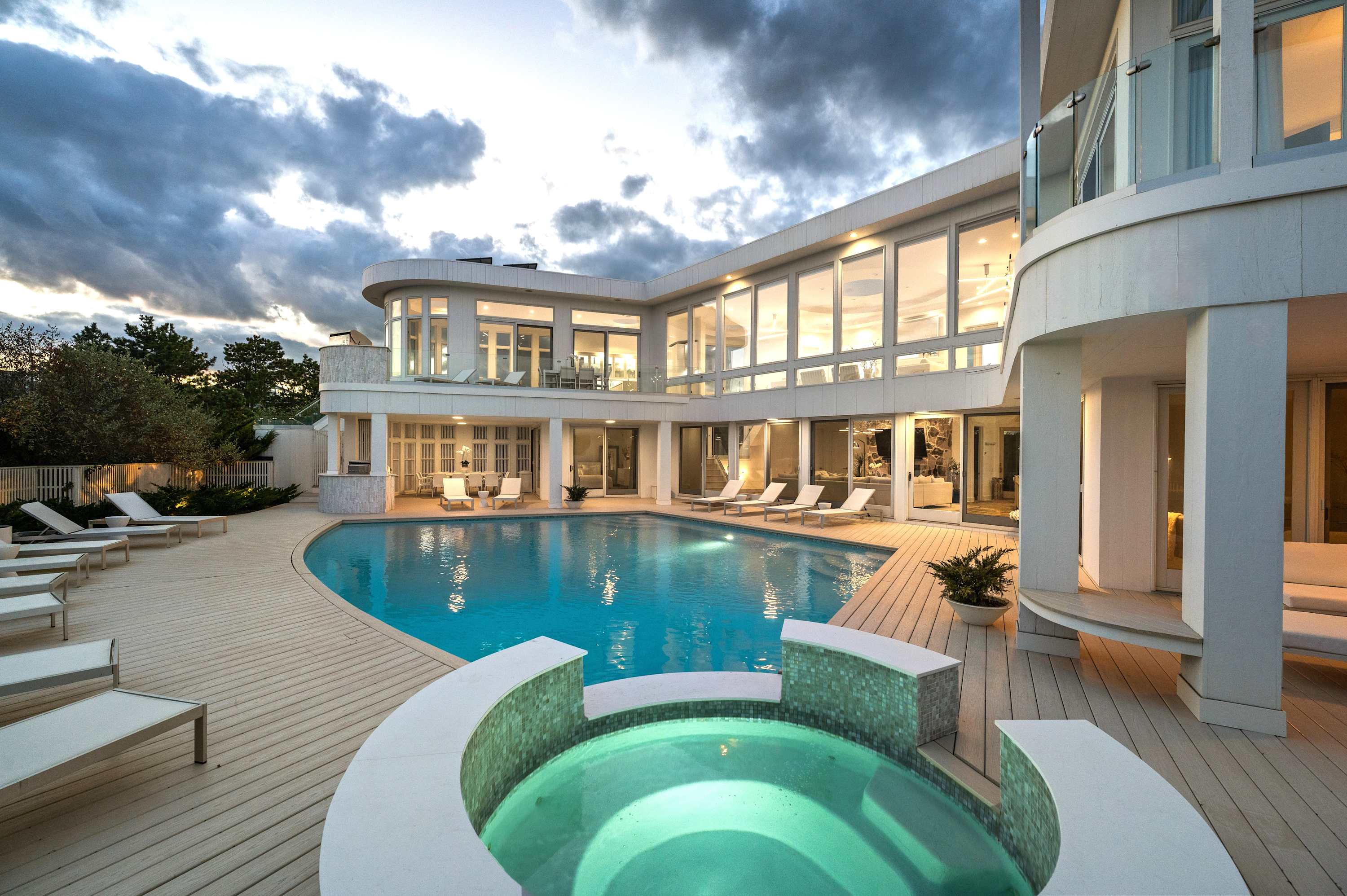 Dunes Lane | Amagansett | Mansion w/ Heated Pool & Beach Access photo 7