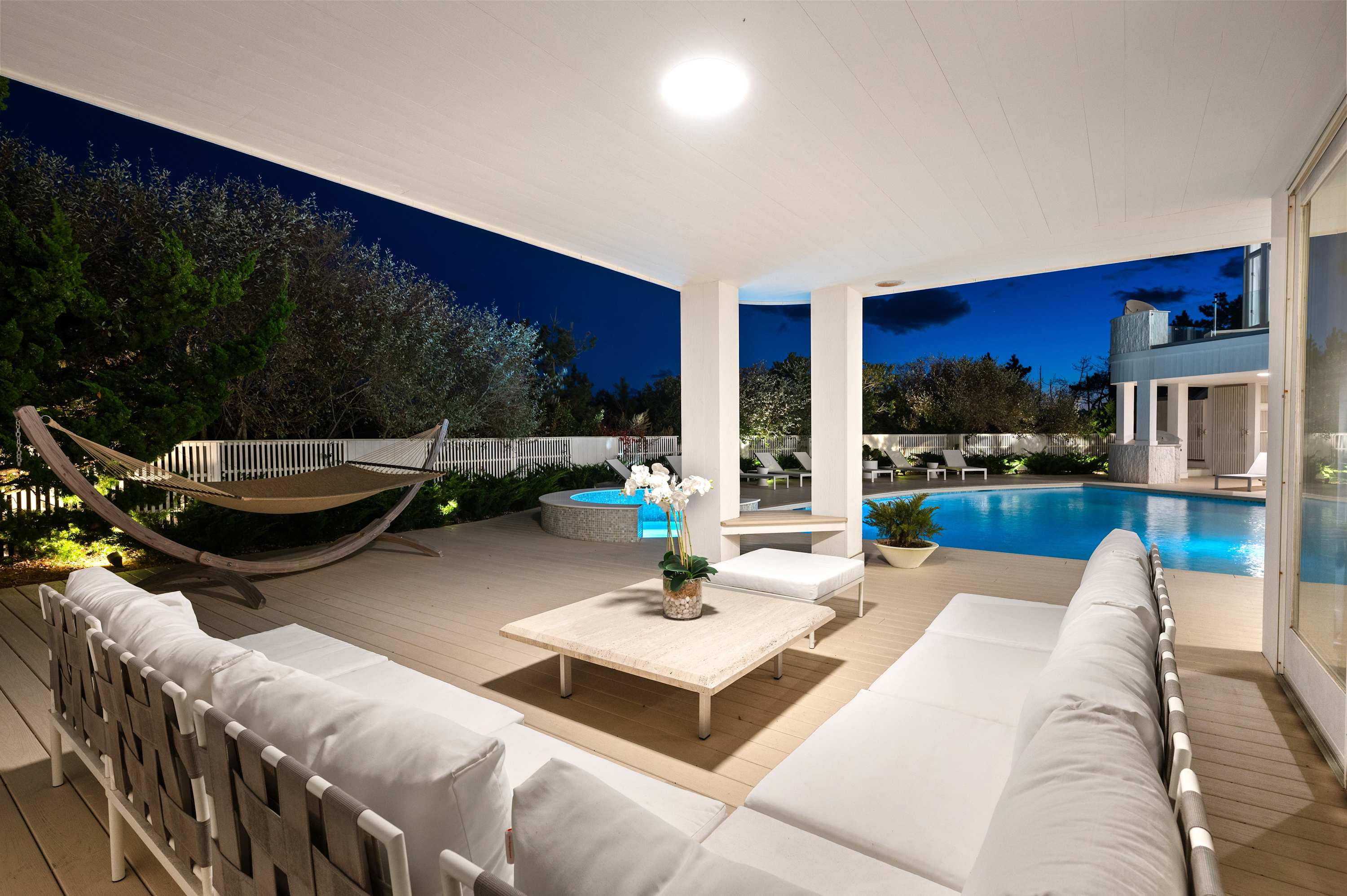 Dunes Lane | Amagansett | Mansion w/ Heated Pool & Beach Access photo 9
