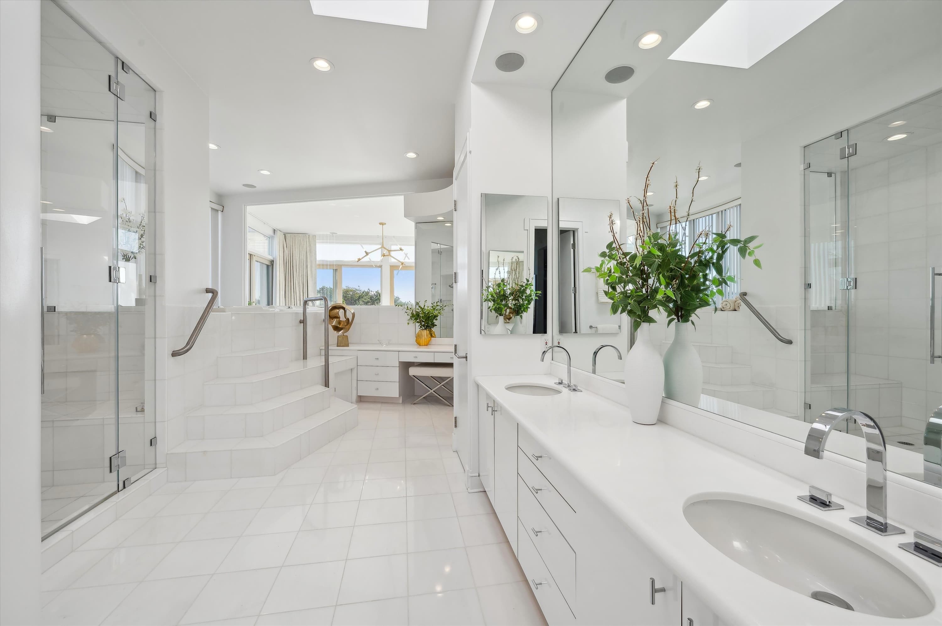 Dunes Lane | Amagansett | Mansion w/ Heated Pool & Beach Access photo 33
