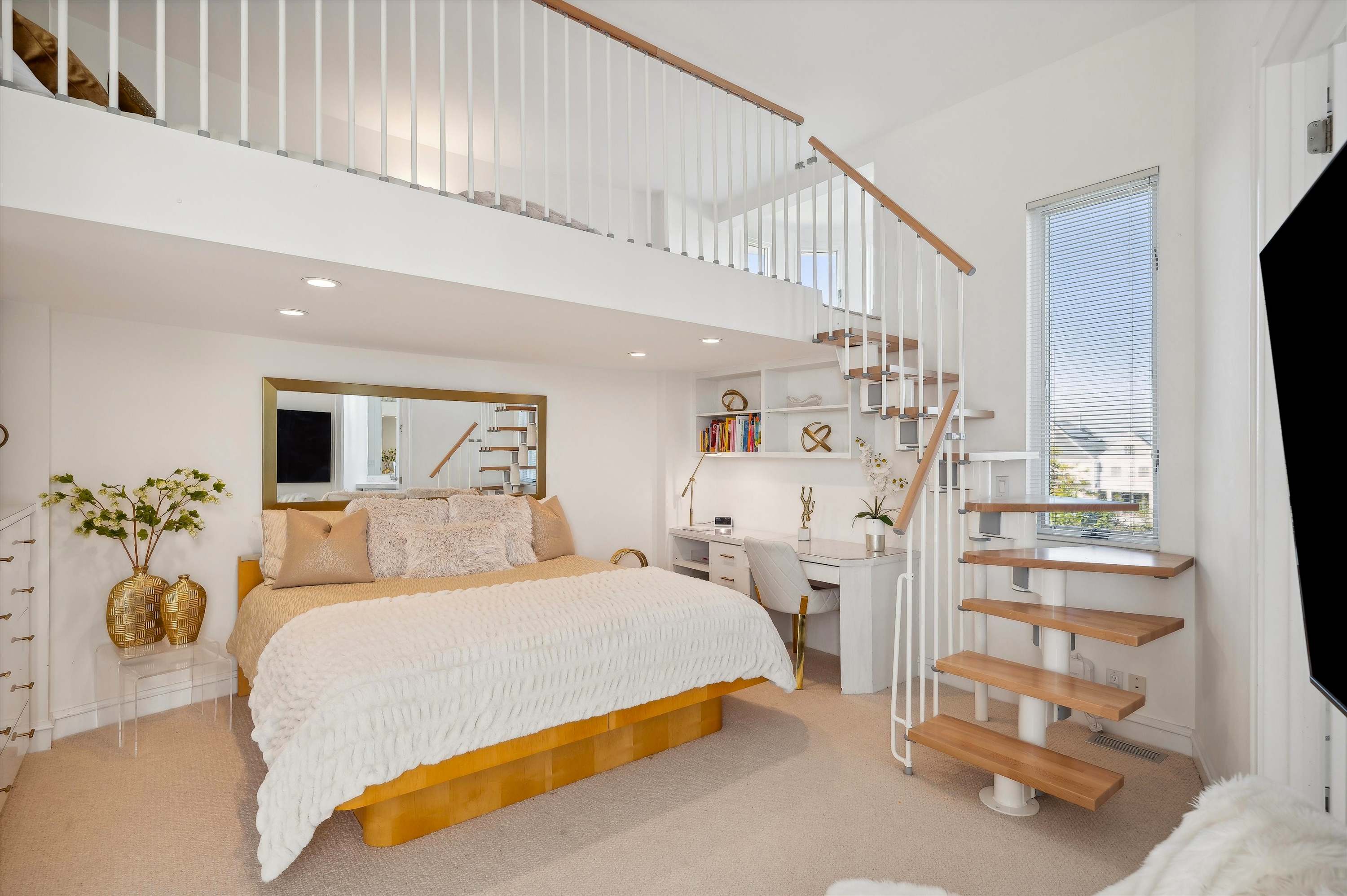Dunes Lane | Amagansett | Mansion w/ Heated Pool & Beach Access photo 36
