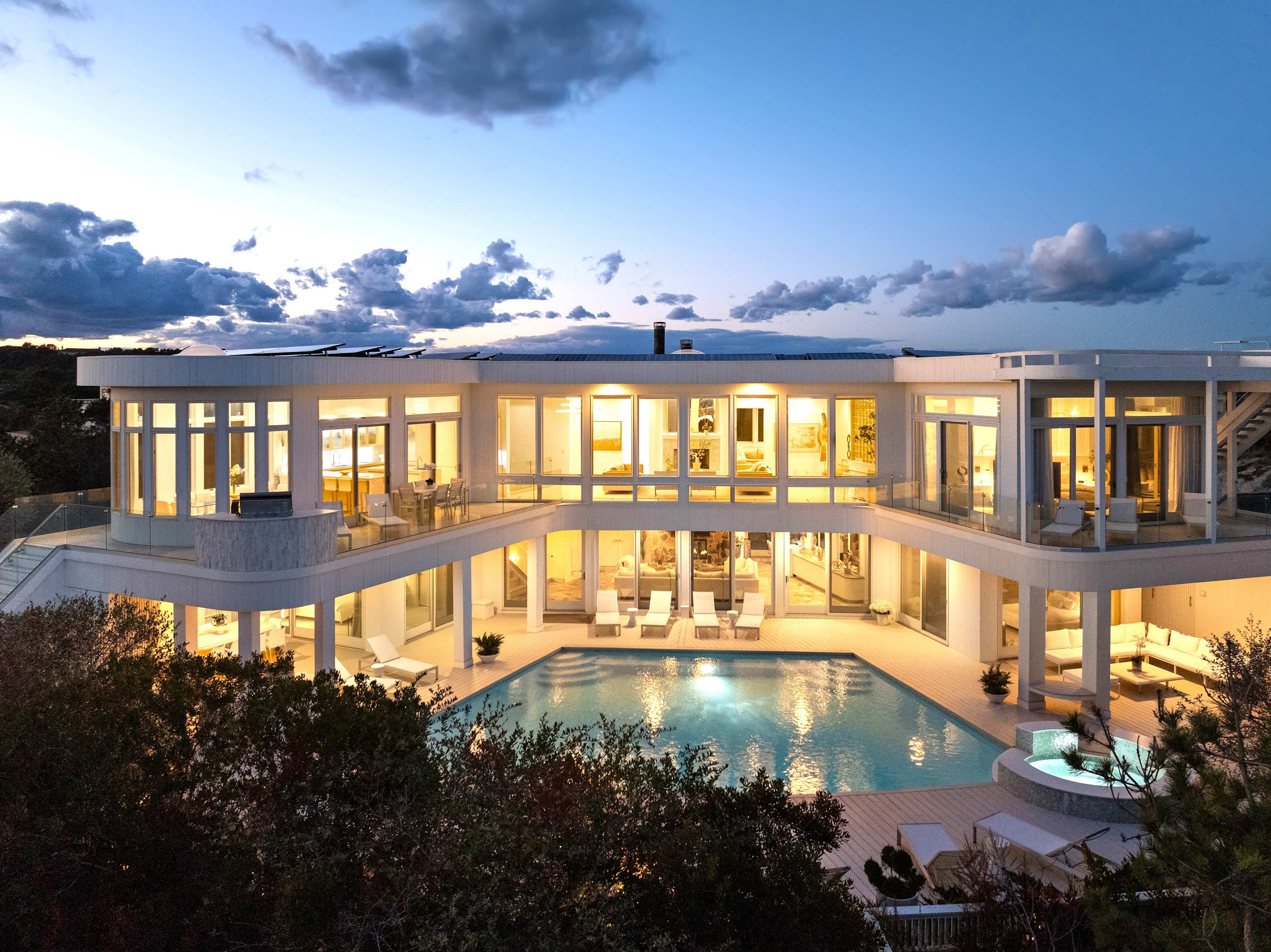 Dunes Lane | Amagansett | Mansion w/ Heated Pool & Beach Access photo 12