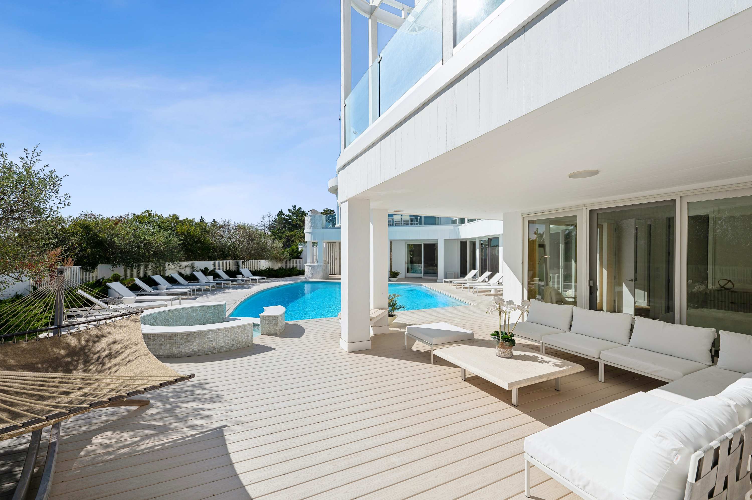 Dunes Lane | Amagansett | Mansion w/ Heated Pool & Beach Access photo 15