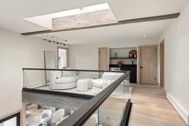 Image of Living space #6