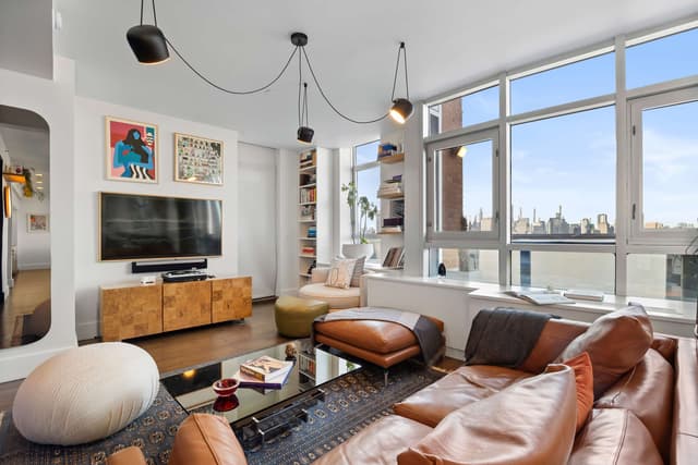 Image of Living space #2