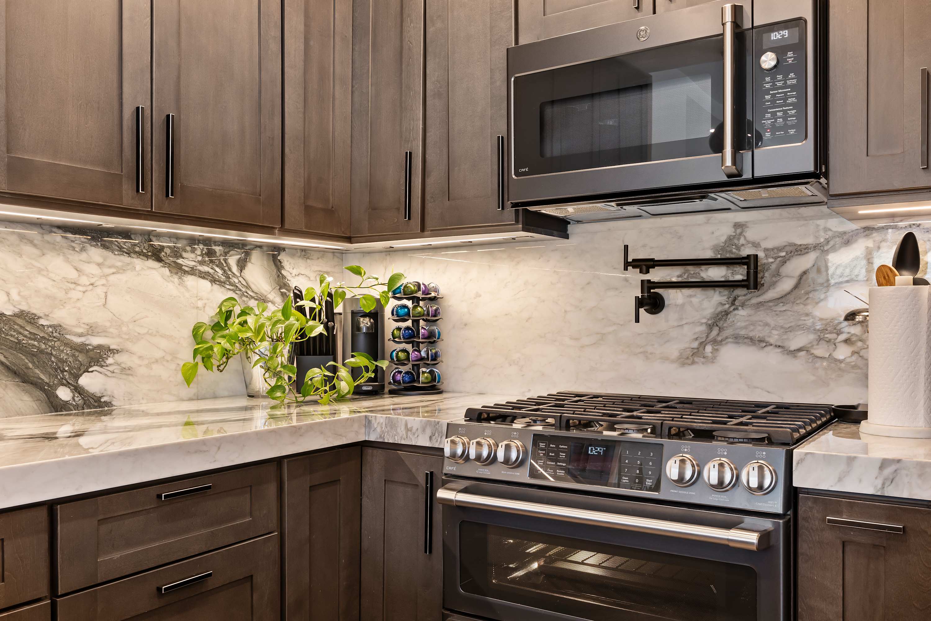 Vesper Court II | Midtown West | Duplex PH w/Hot Tub & Private Roof photo 9