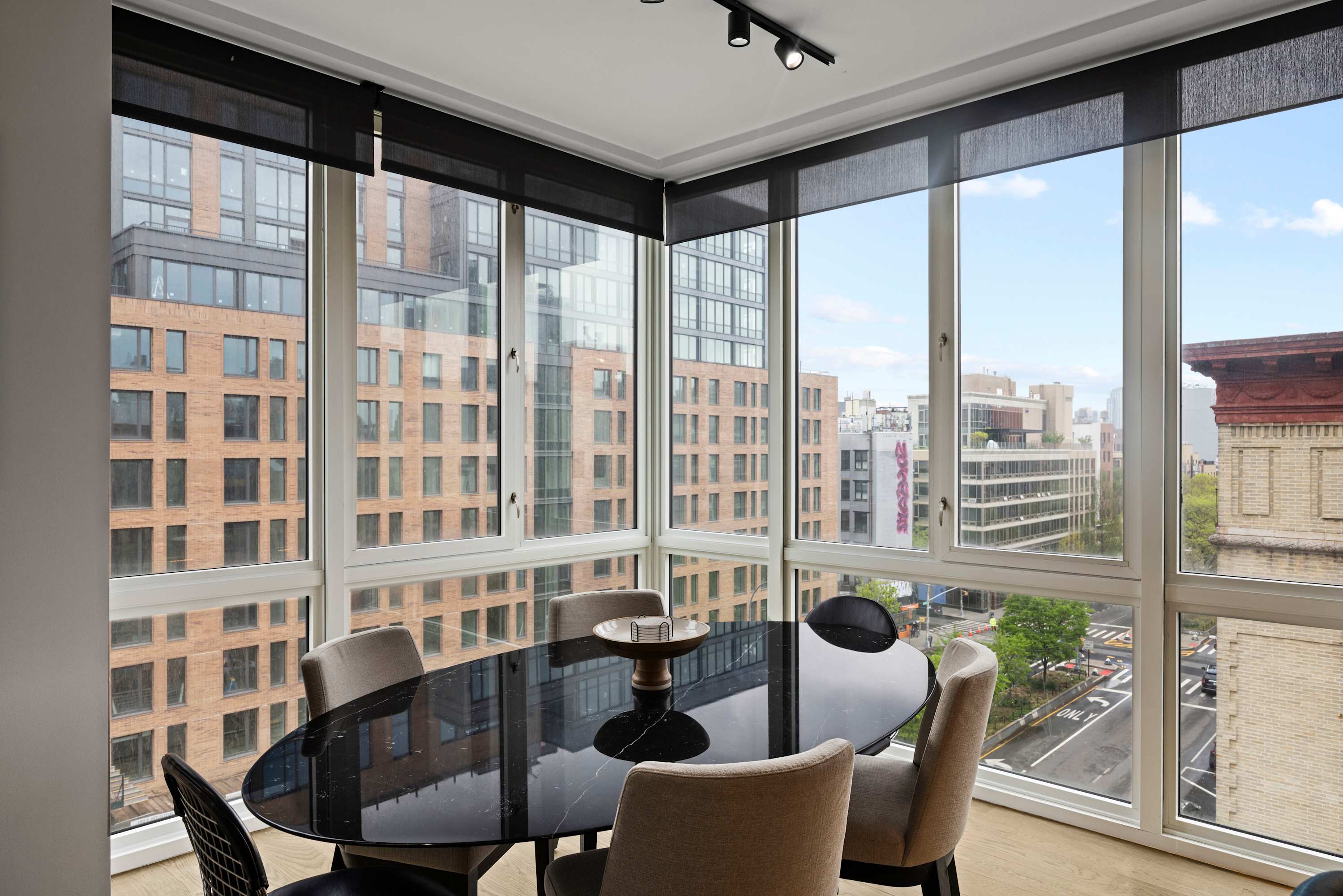 Houston | Lower East Side | Private Patio & Shared Rooftop photo 9