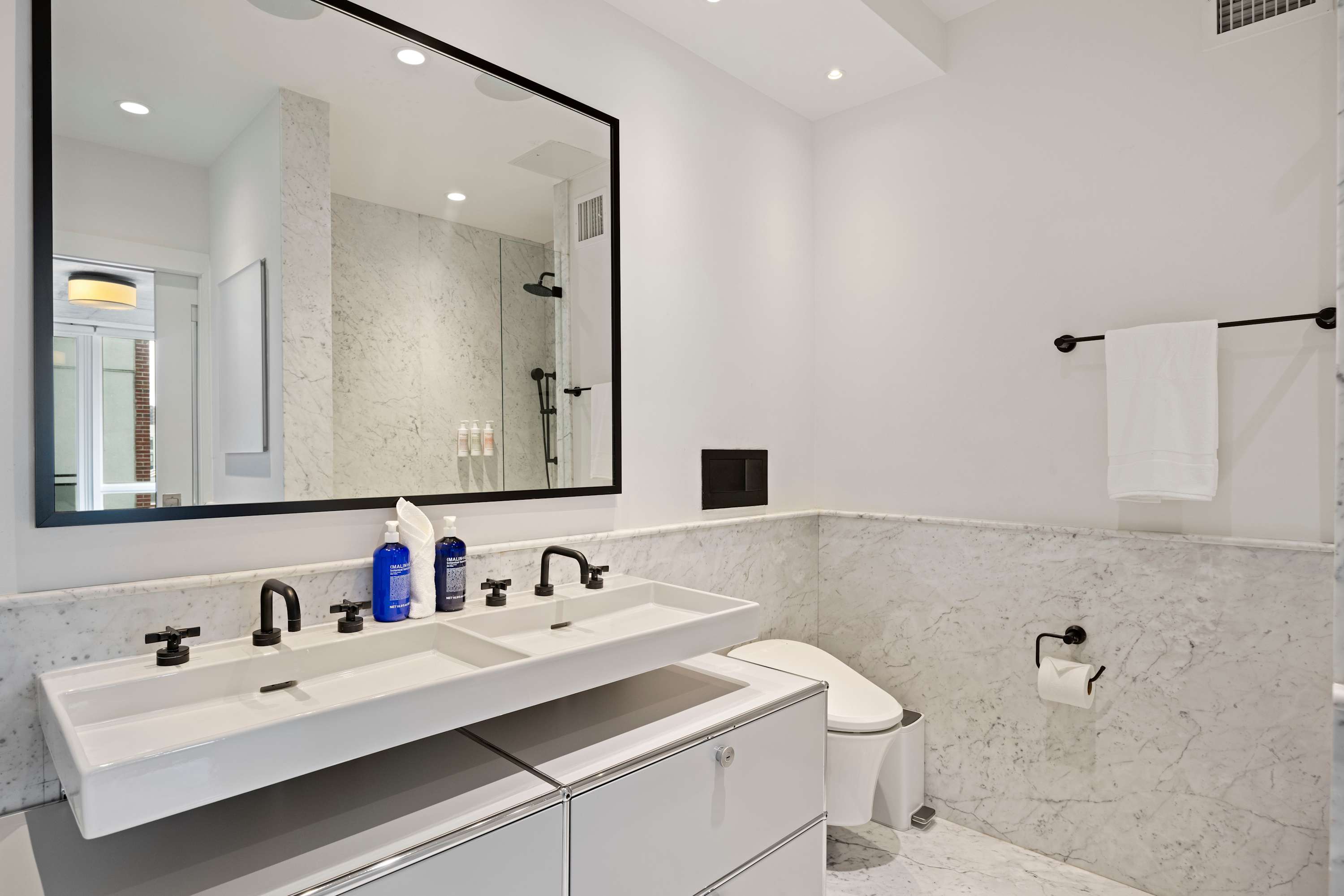 Houston | Lower East Side | Private Patio & Shared Rooftop photo 23