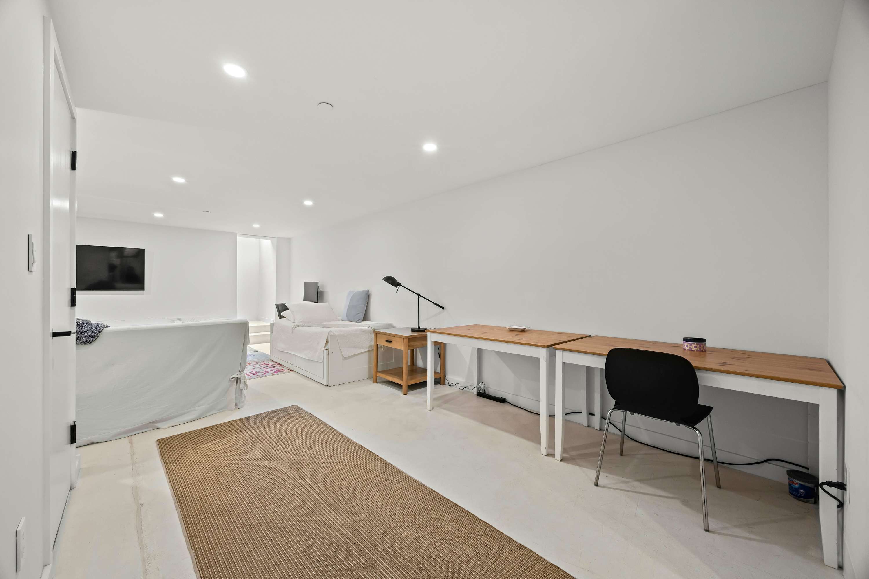 Degraw Place | Carroll Gardens | Apartment w/ Shared Patio photo 23