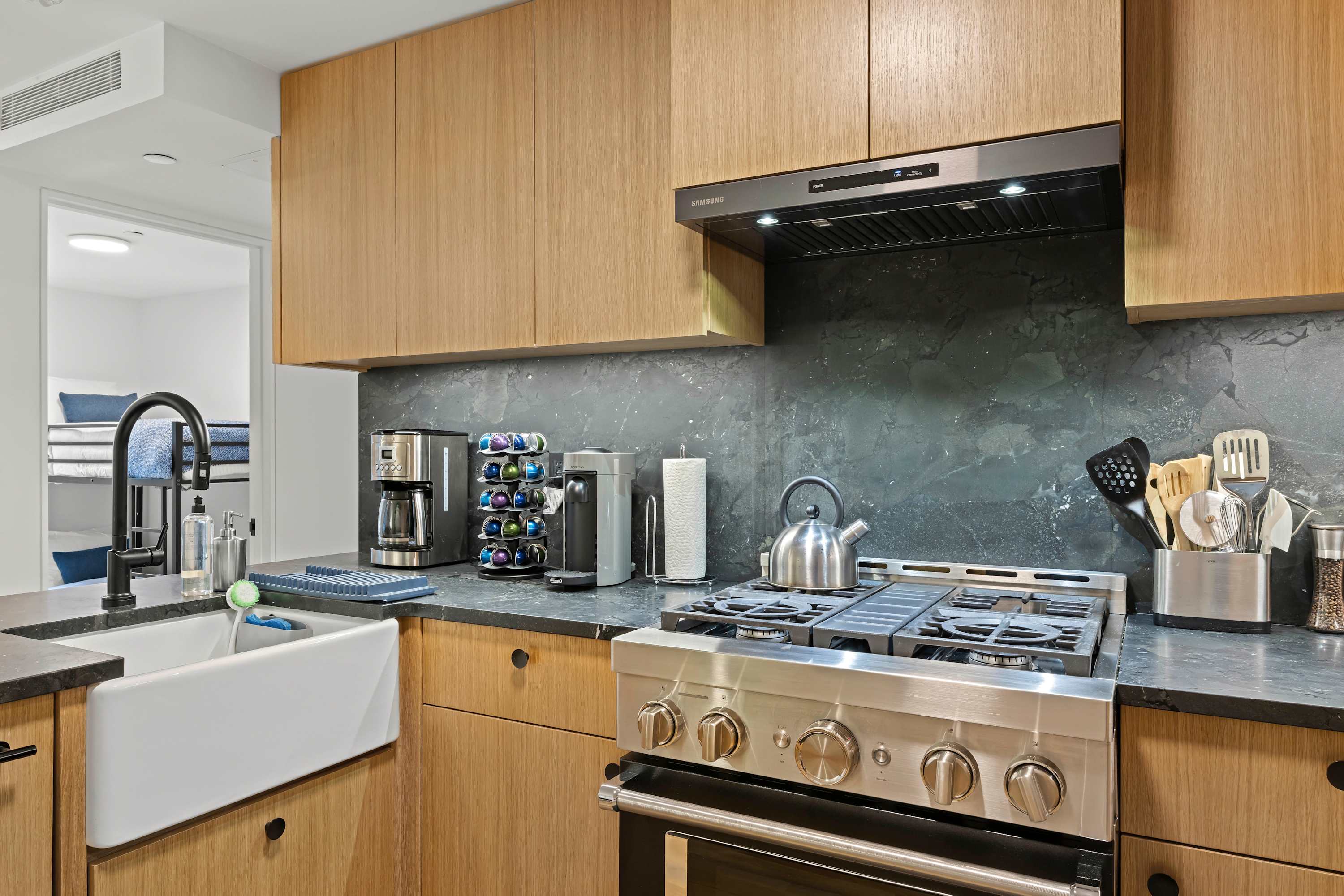 Degraw Place | Carroll Gardens | Apartment w/ Shared Patio photo 9