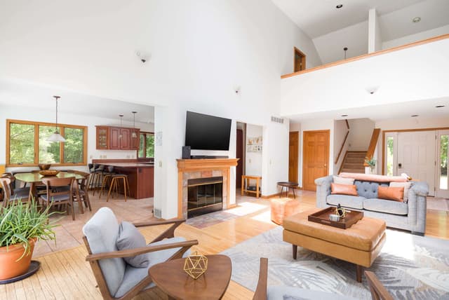 Image of Living space #2