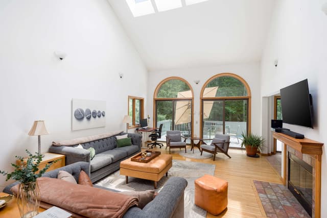 Image of Living space #1