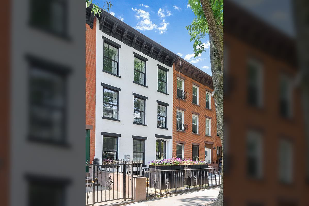 Crown Terrace II | Crown Heights | Duplex with Outdoor Spaces photo 23