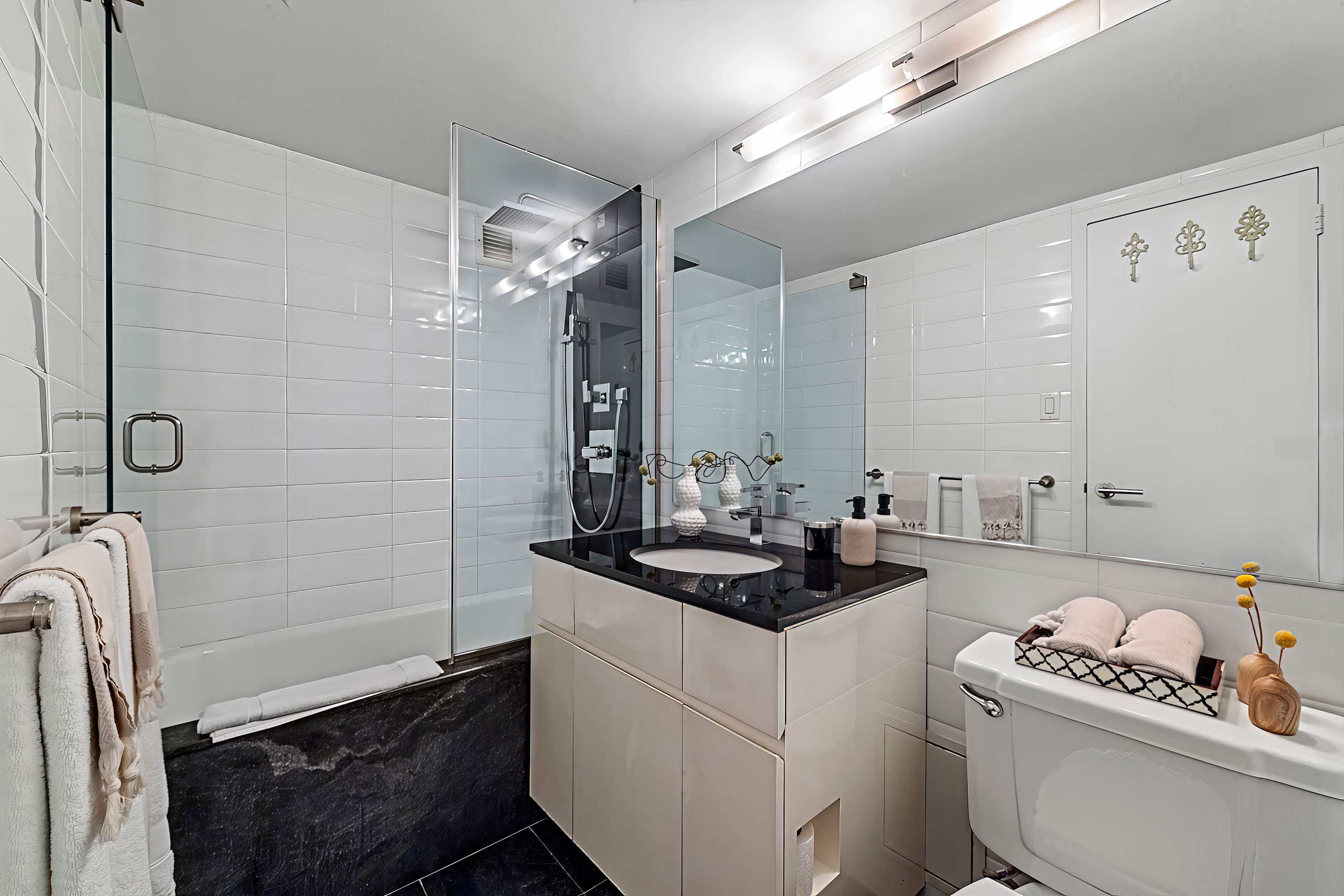 Belvedere | Gramercy Park | Duplex with Shared Amenities photo 23