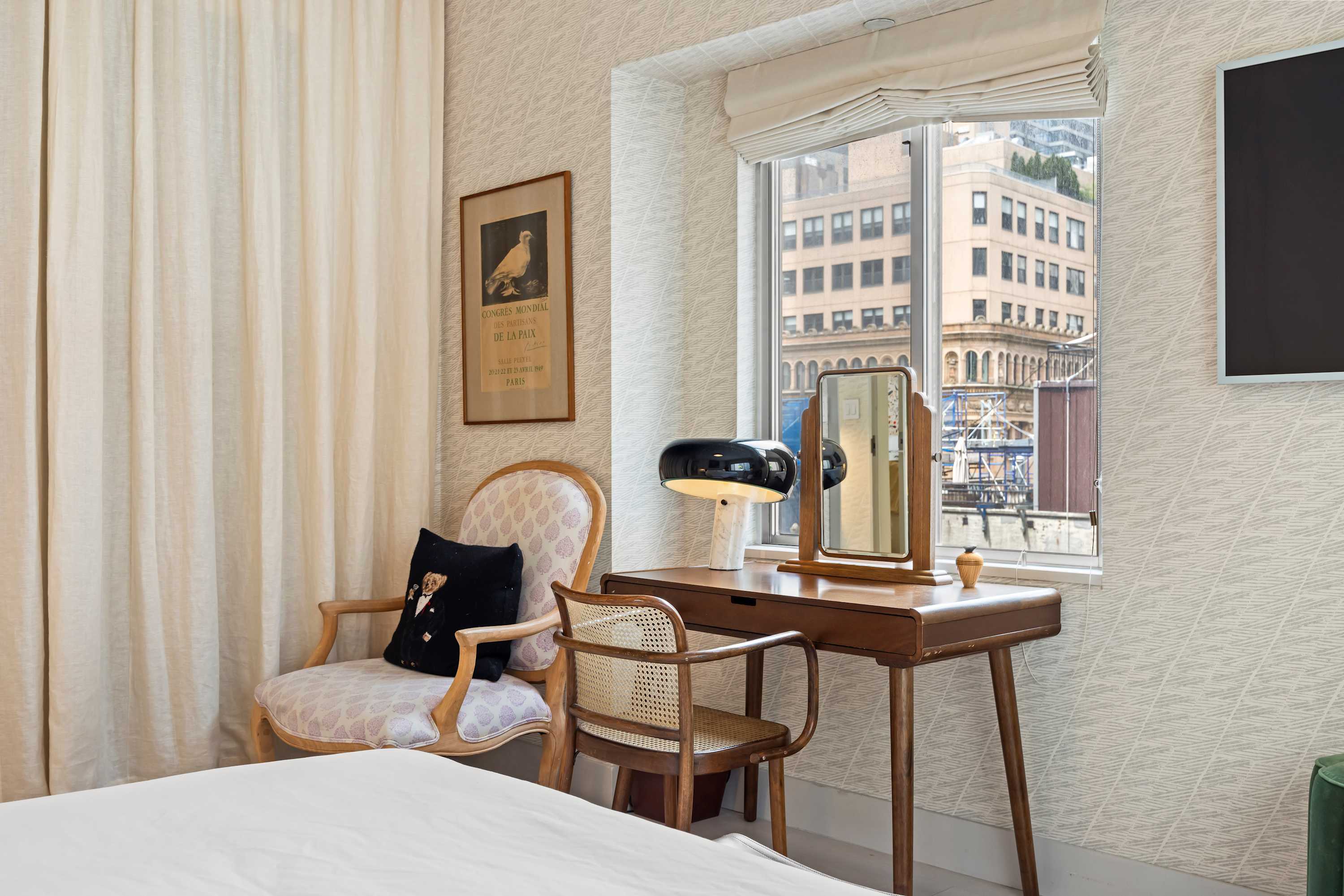 Fulton Place | FiDi | Condo with Private Balcony photo 17