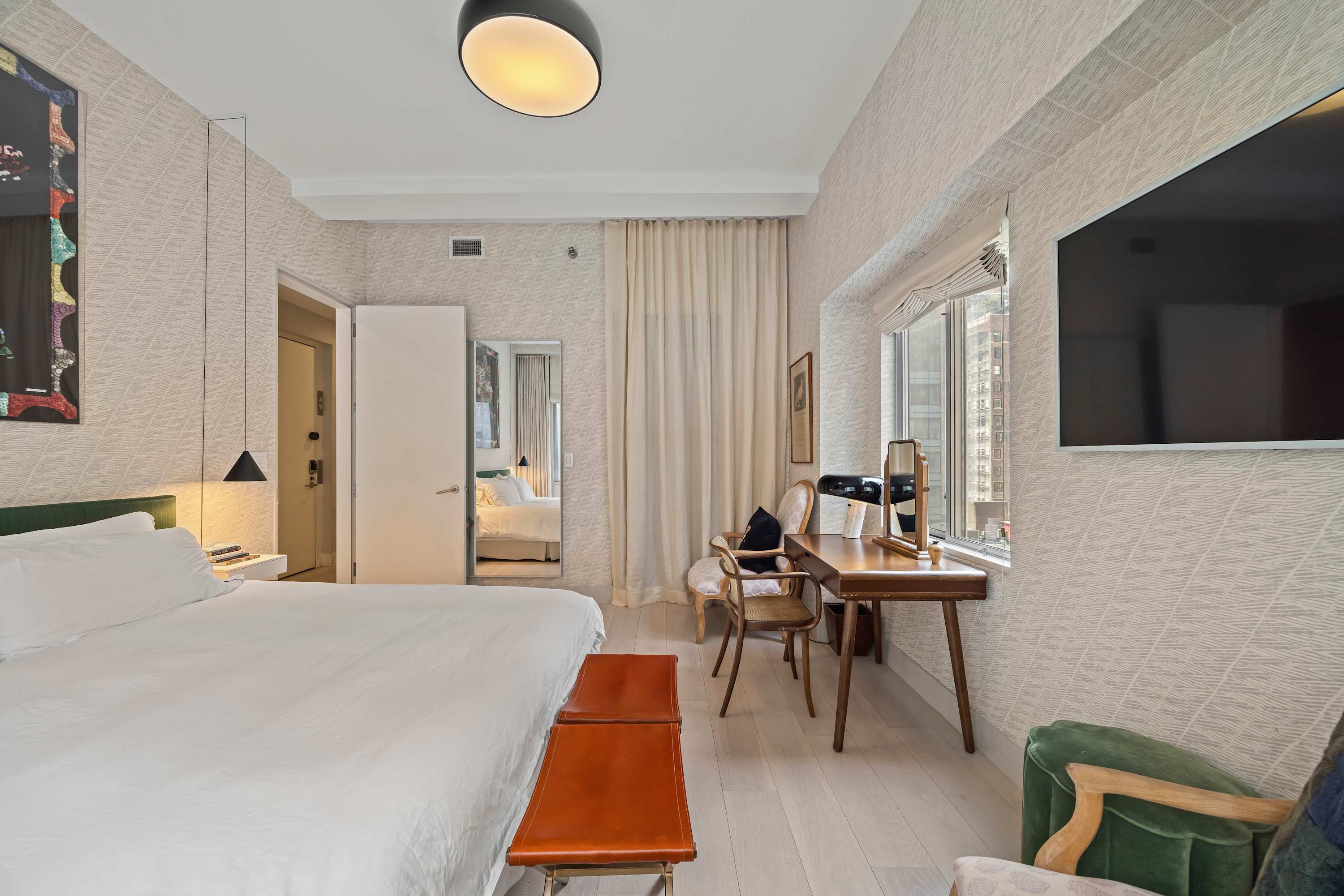 Fulton Place | FiDi | Condo with Private Balcony photo 16