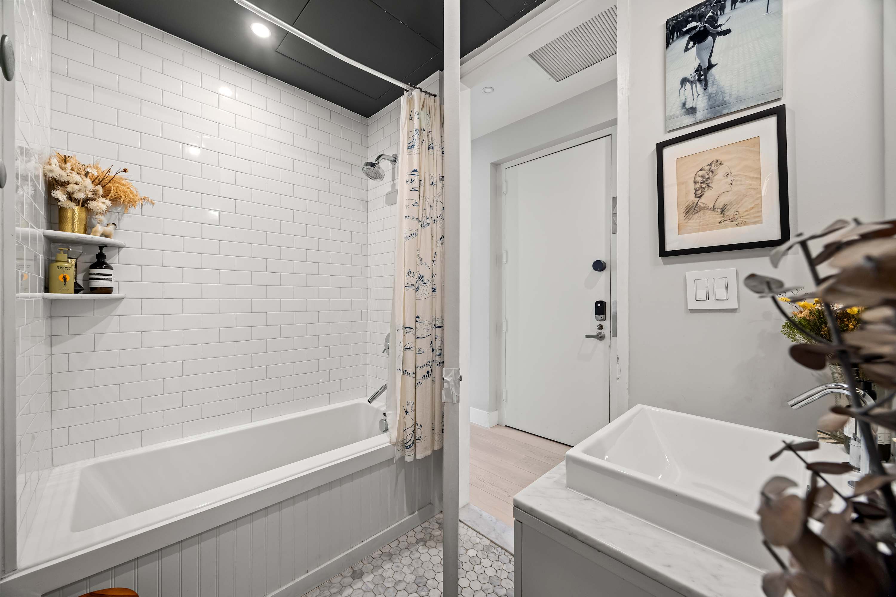 Fulton Place | FiDi | Condo with Private Balcony photo 25