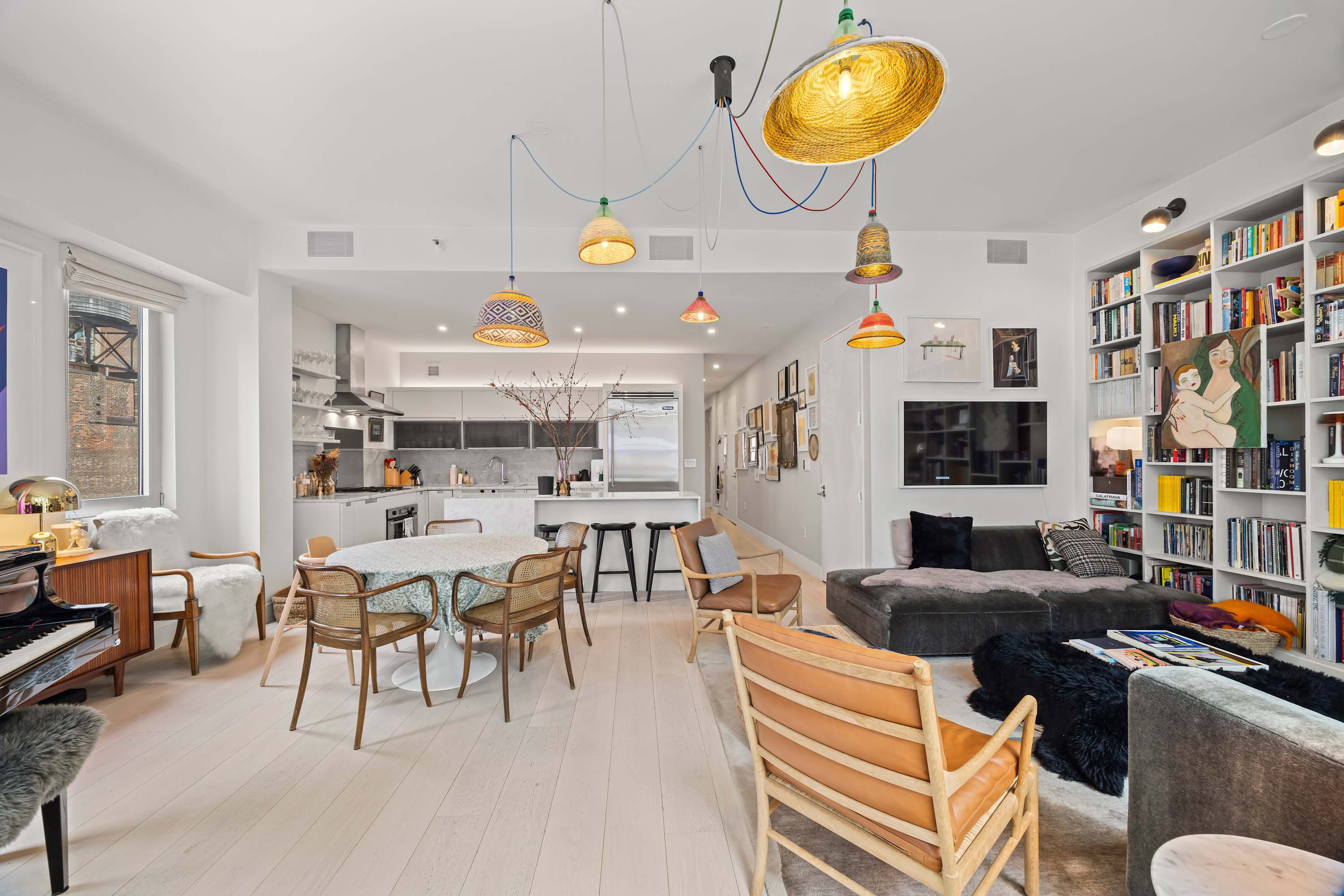 Fulton Place | FiDi | Condo with Private Balcony photo 6