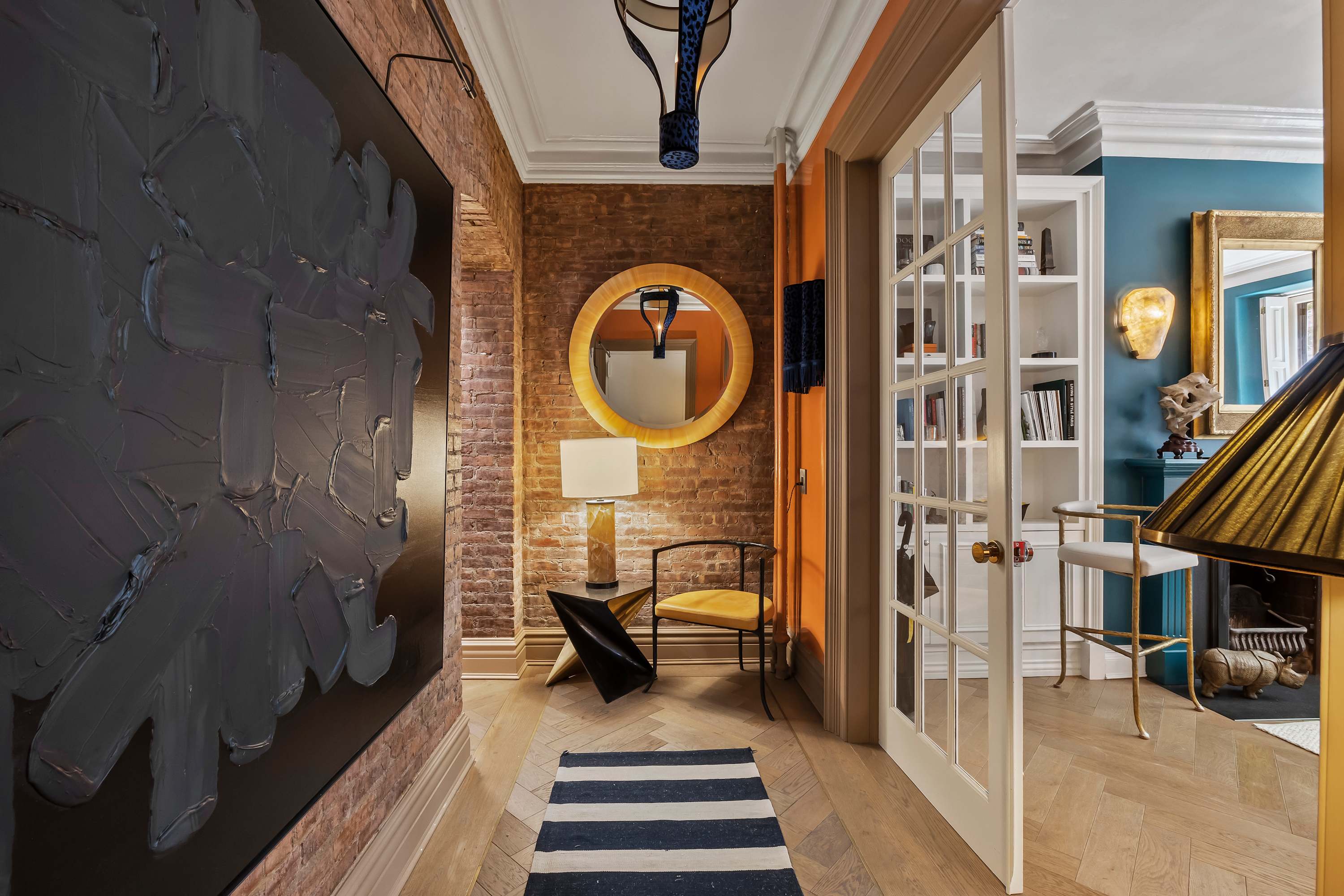 Gold Coast Manor | Greenwich Village | Designer Apartment photo 5