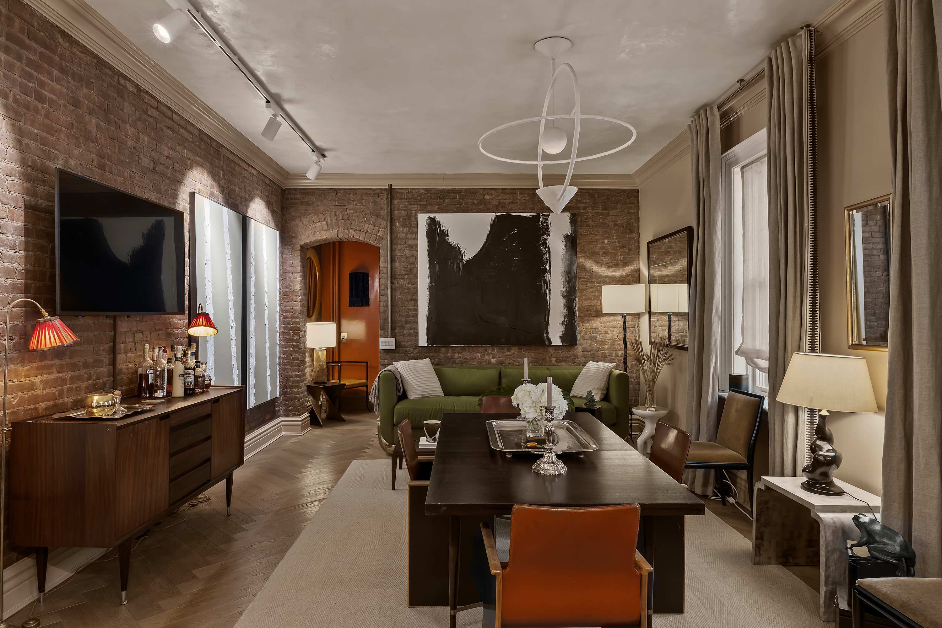 Gold Coast Manor | Greenwich Village | Designer Apartment photo 18